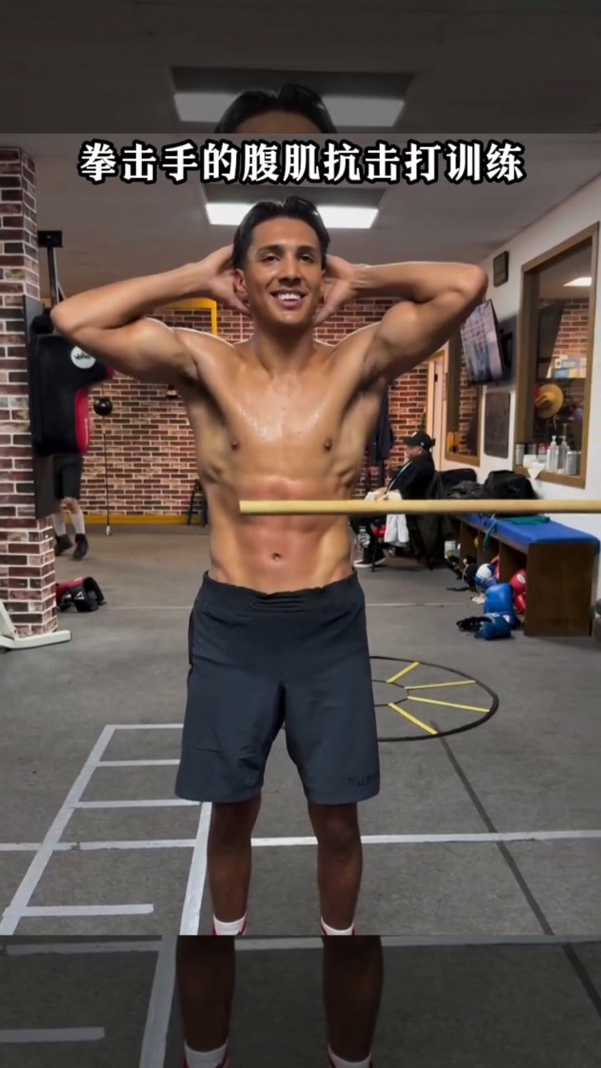 拳击手的腹肌抗击打训练!