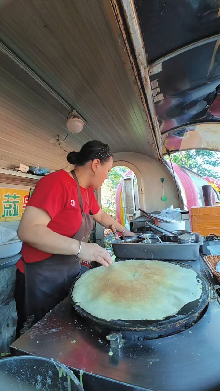 不要抱怨世界不公平。#杂粮煎饼 #摆摊日记 #情感#语录