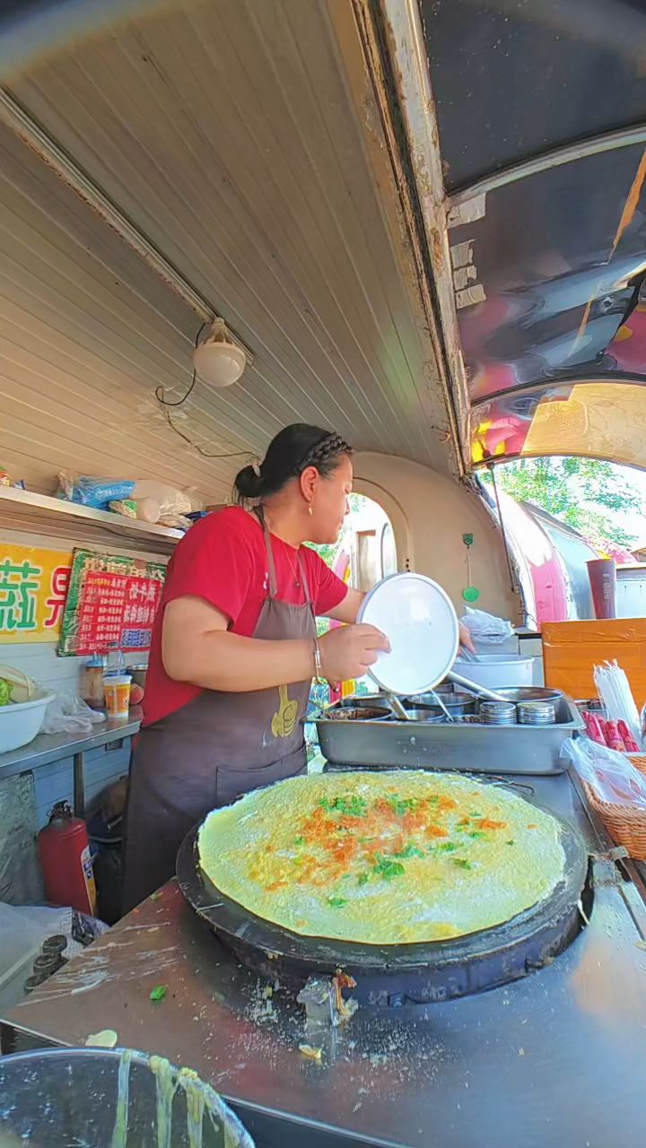 爱孩子要让他多干家务#摆摊日记 #摆摊日常 #杂粮煎饼 #情感语录