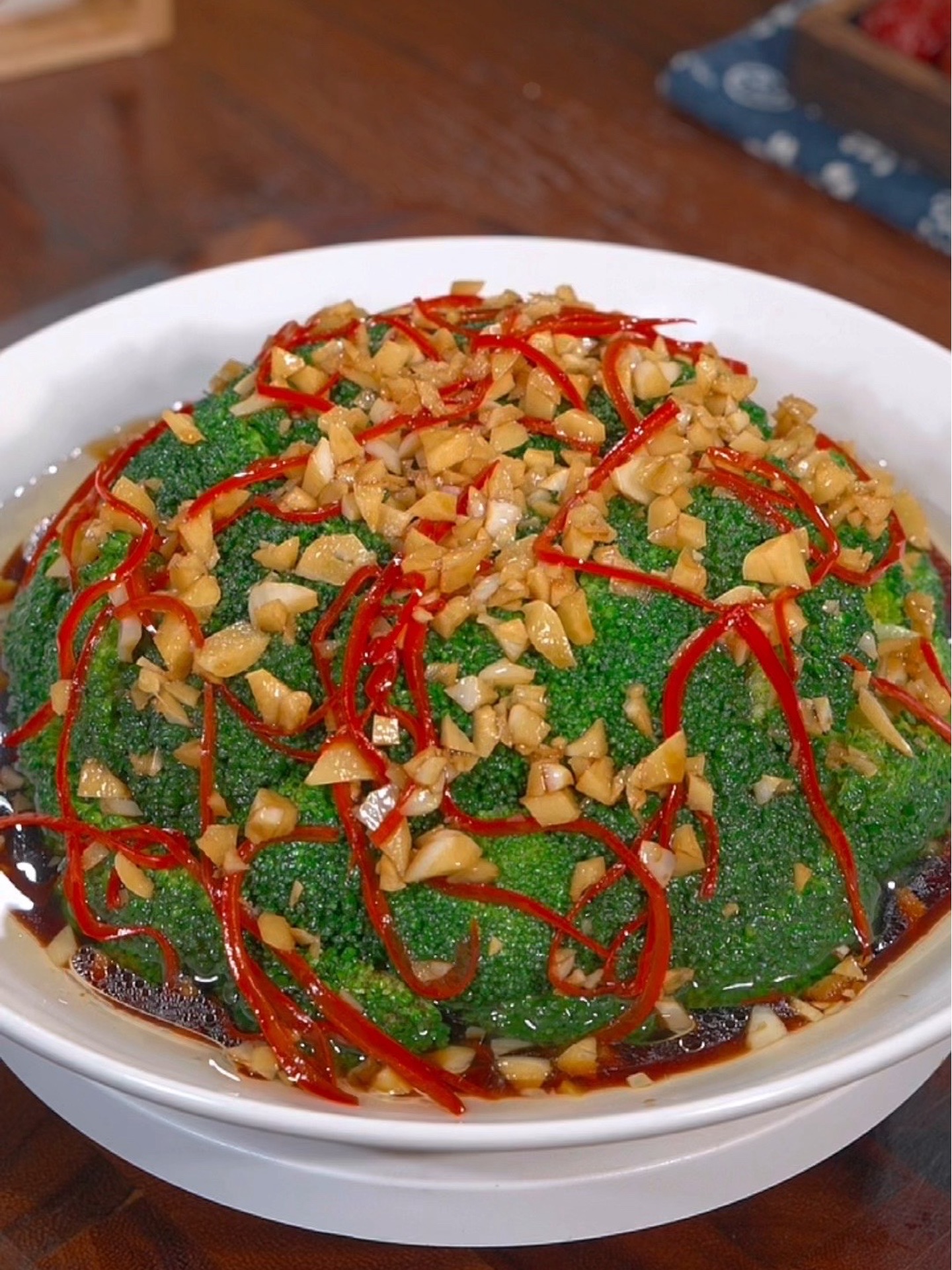 年夜饭的第二十七道菜，白灼西兰花，寓意团团圆圆！