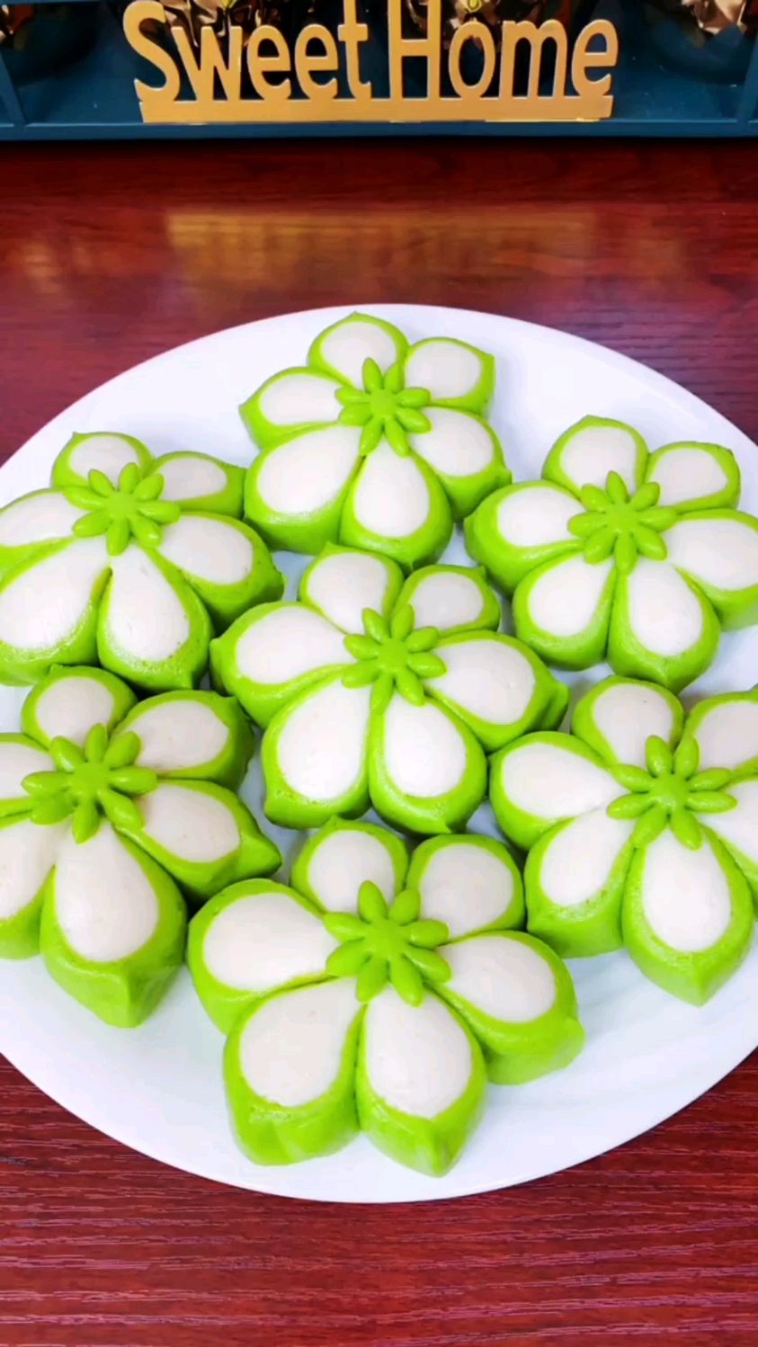 我静姐做的双色花样小馒头