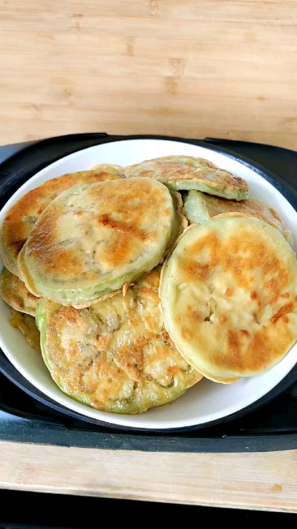 河南美食煎茄子饼,从小吃到大,简单营养,又香又好吃
