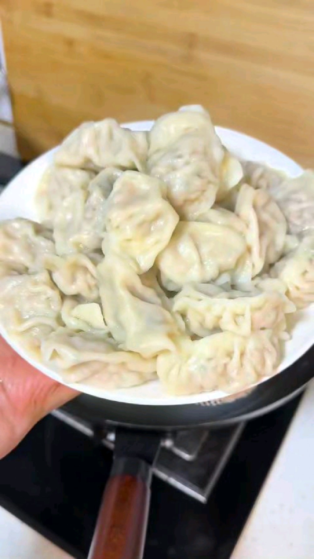 白萝卜馅饺子这样调馅,鲜香味美不油腻,营养又解馋,太好吃了