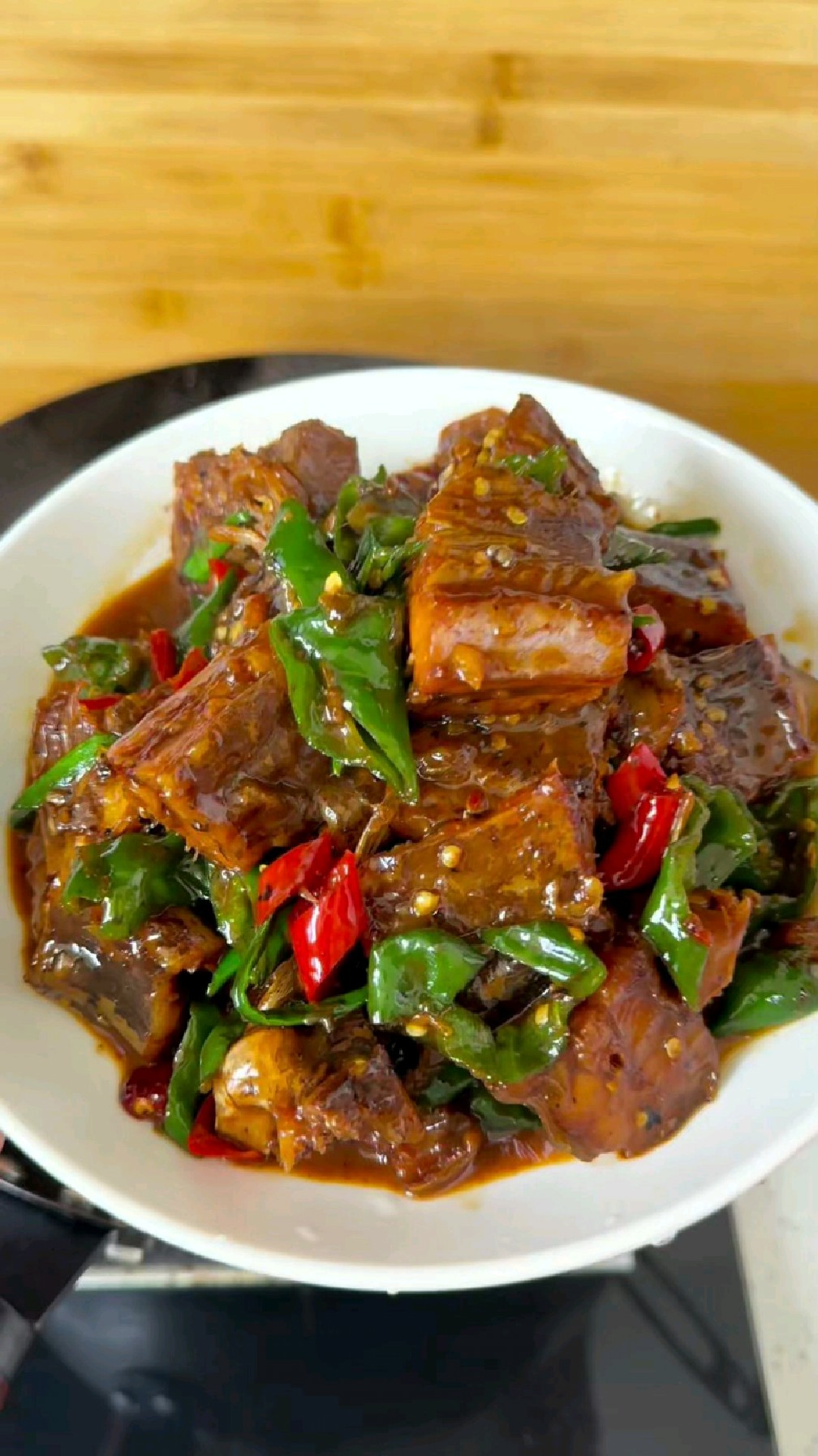 腊鱼简单家常做法,不焯水不油炸,肉质紧实香辣好吃,下饭又下酒