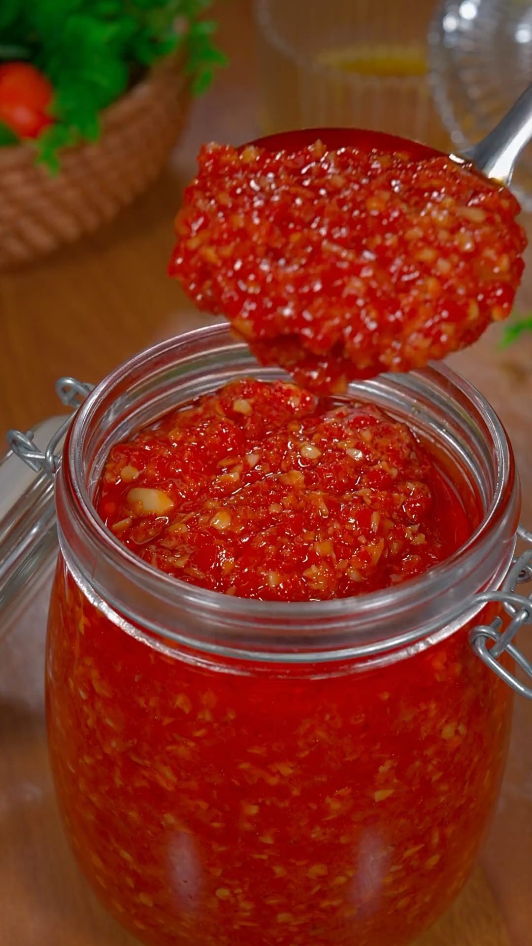 家里有吃不完的辣椒向这样做个辣椒酱