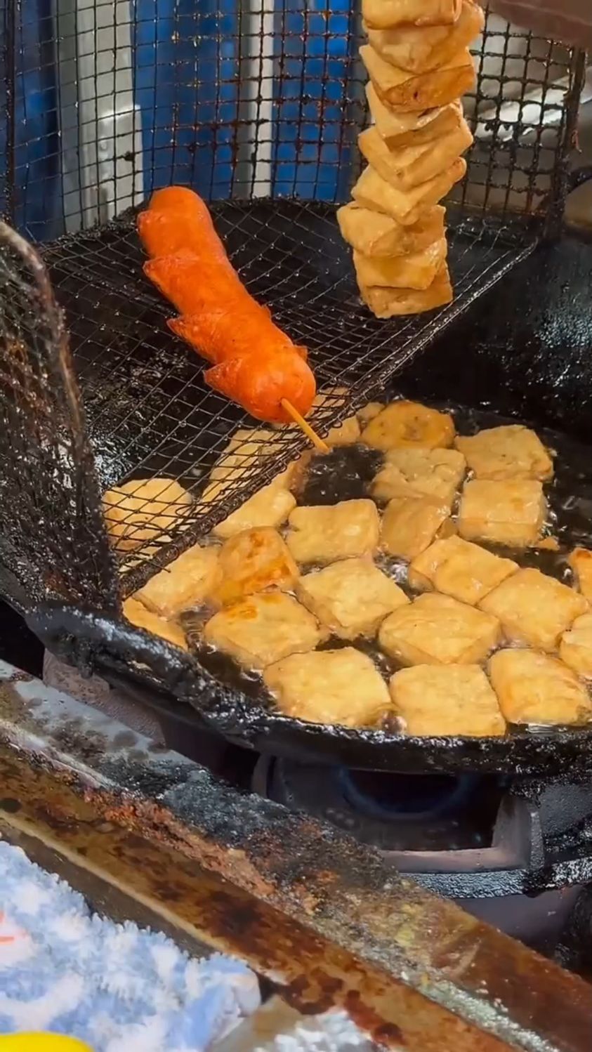 老式浇汁臭豆腐,每一口都会爆汁,太香了