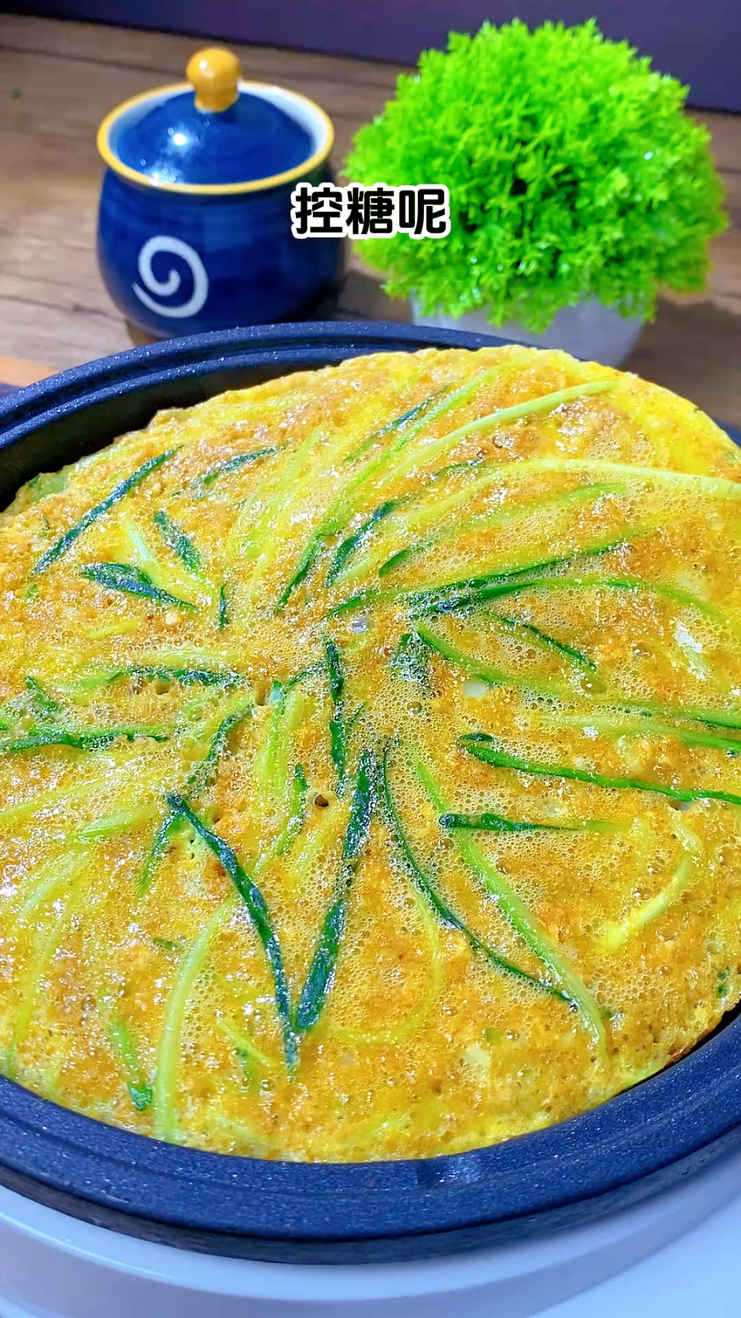 黄瓜丝燕麦麸皮鸡蛋饼,做法简单,非常方便好吃