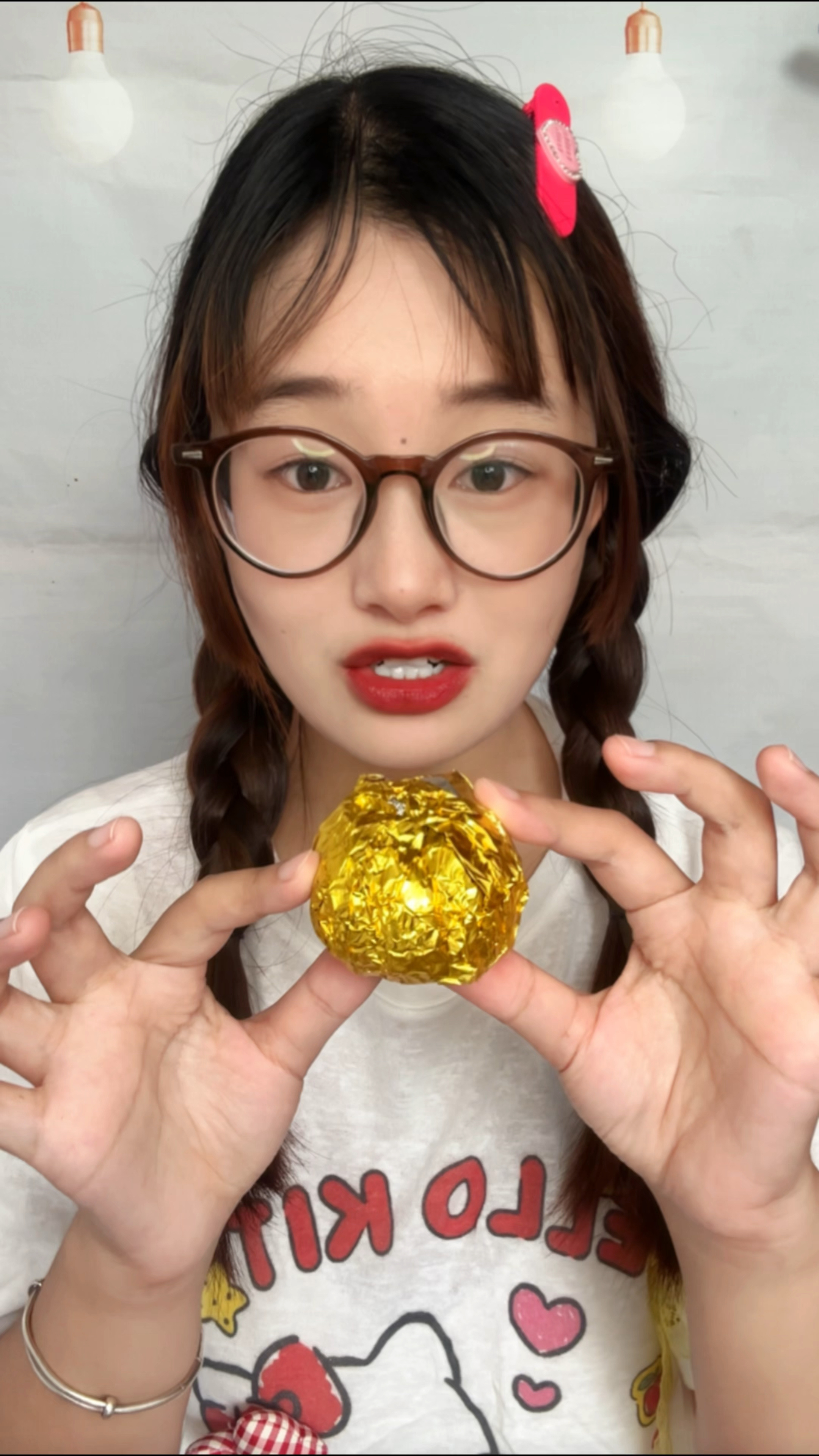 吃一些不同味道的巧克力