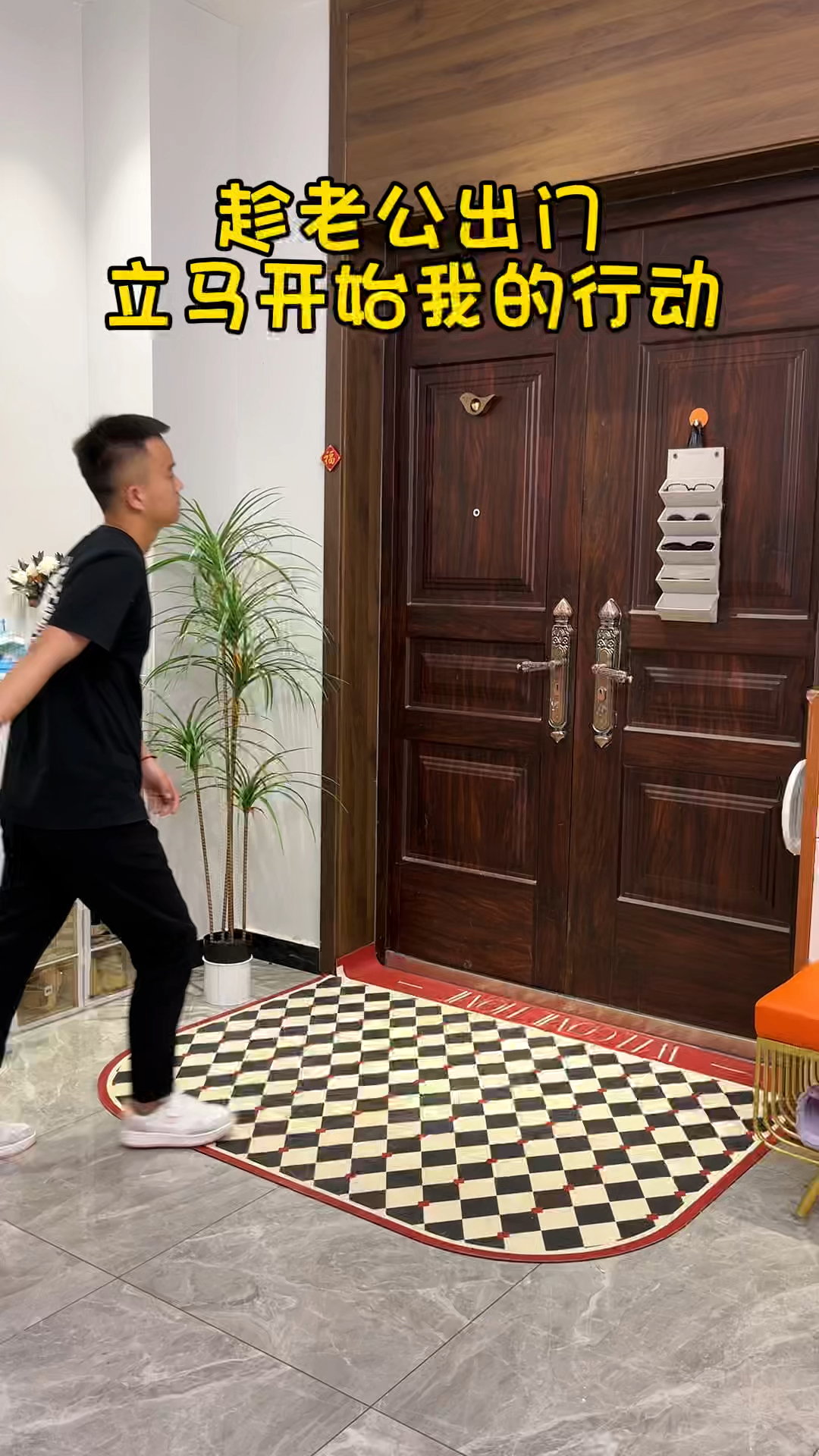 趁着老公要出门,迫不及待的把我攒了两天的快递拿出来全部拆了