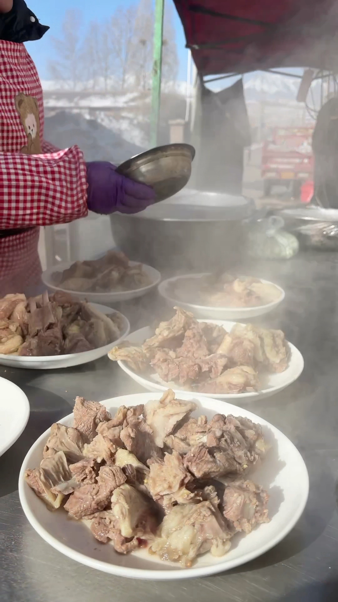 这样的甘肃农村大席手抓羊肉你爱了吗