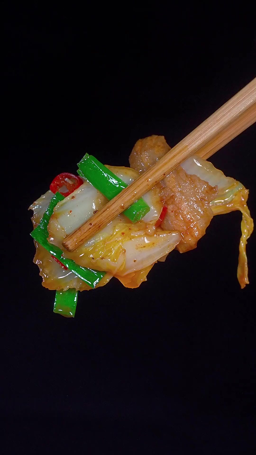 白菜炒肉做法，简单好吃下饭！