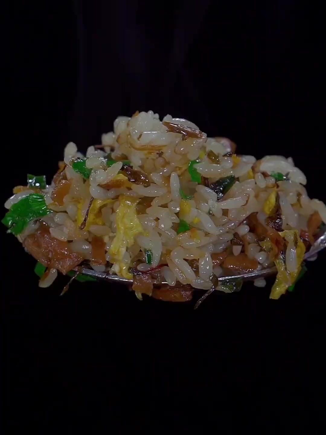 外婆菜香菜蛋炒饭的做法,蛋炒饭这样炒越吃越香!!