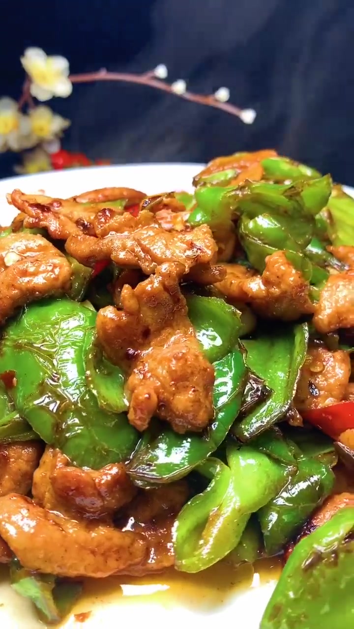 辣椒炒肉家常做法美食趣胃计划抖音美食DOU+小助手！