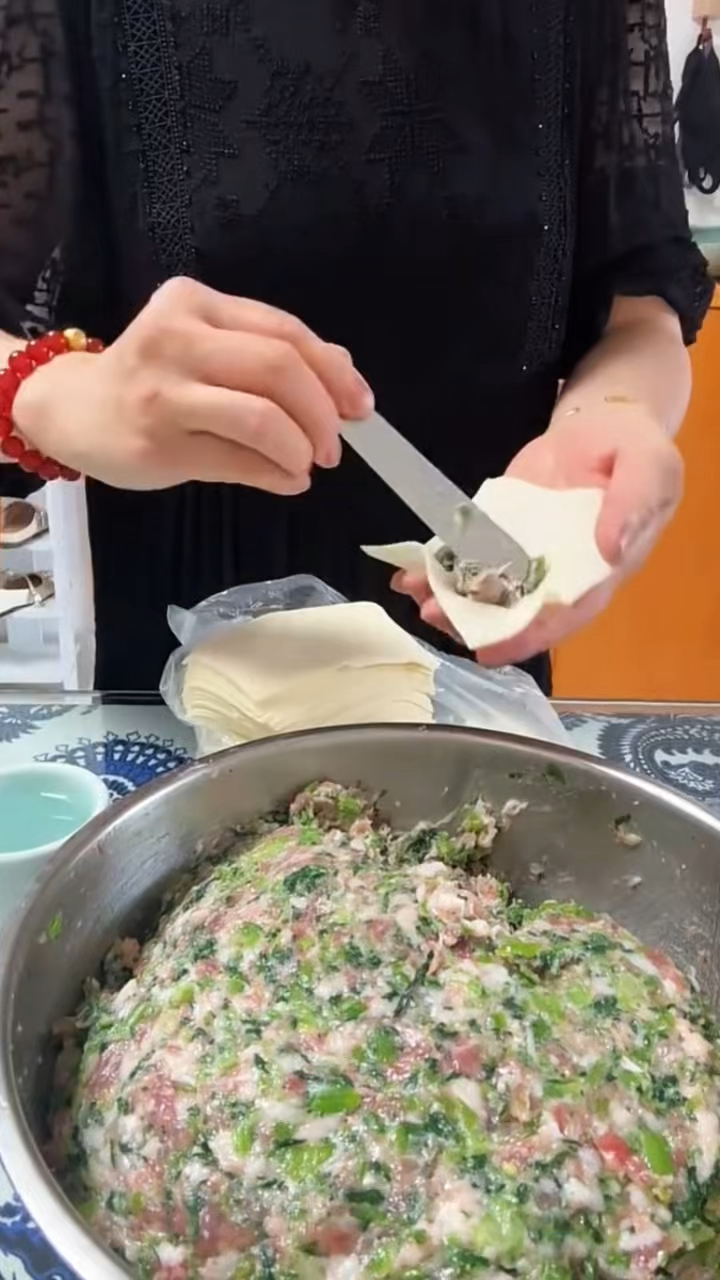 快速包馄饨的方法