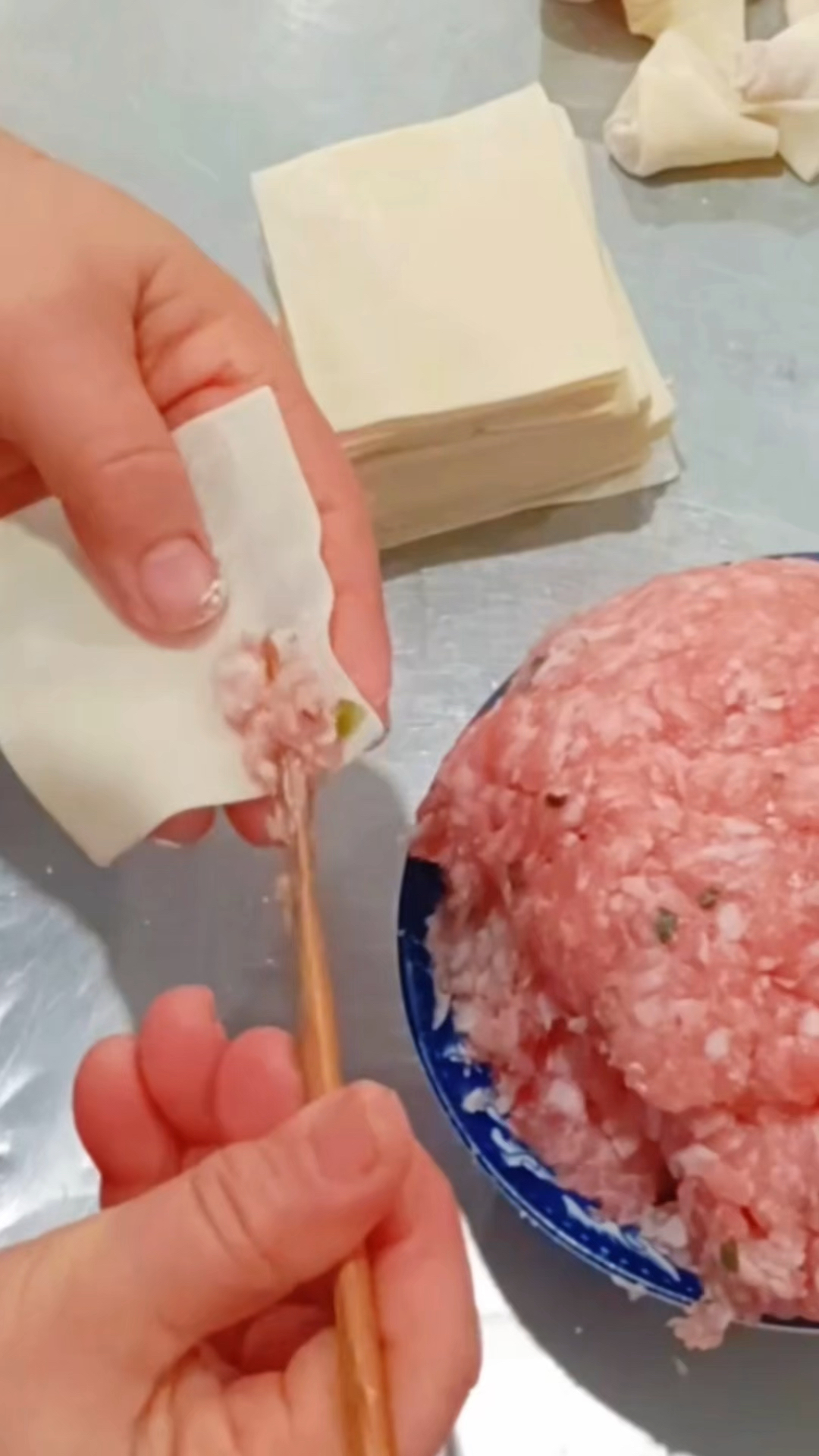 快速包馄饨的方法