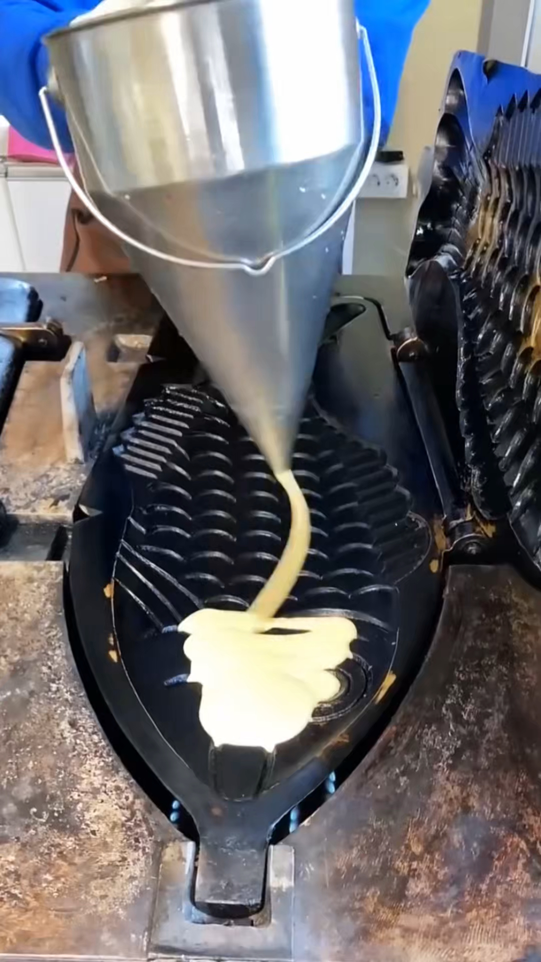 制作特色面鱼做法