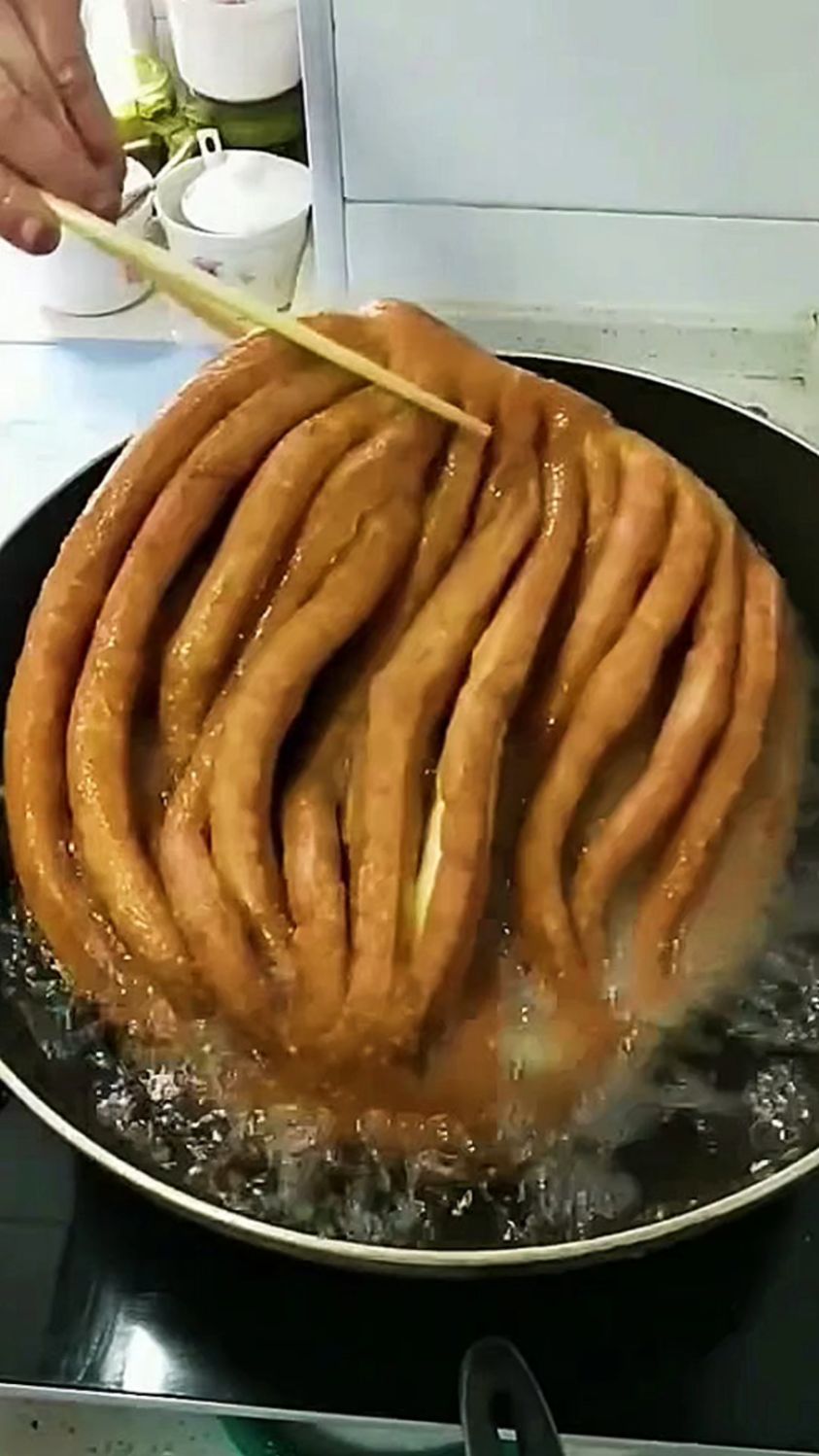 家庭版炸馓子制作过程