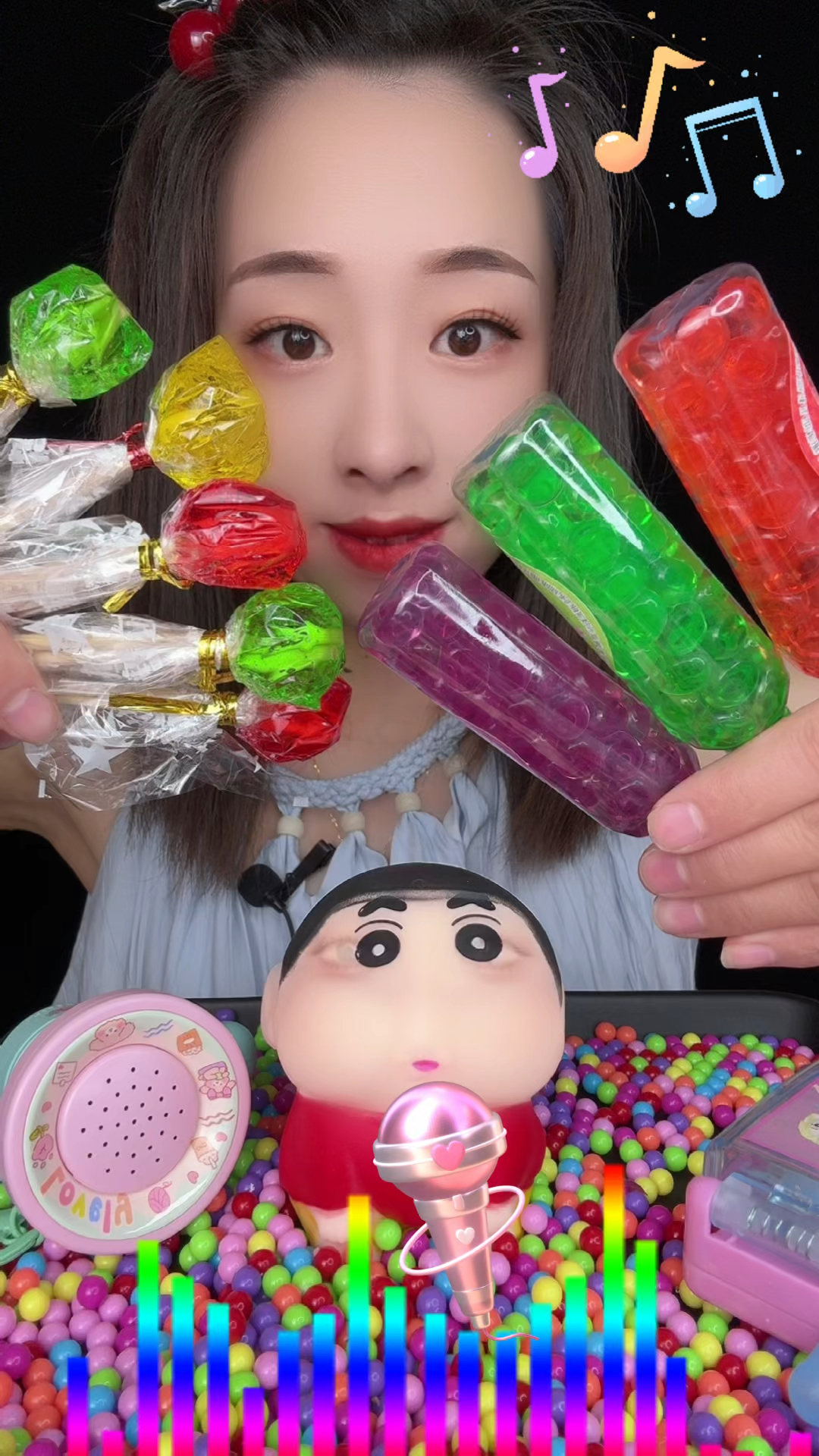 草莓味的棒棒糖,我喜欢蜡笔小新