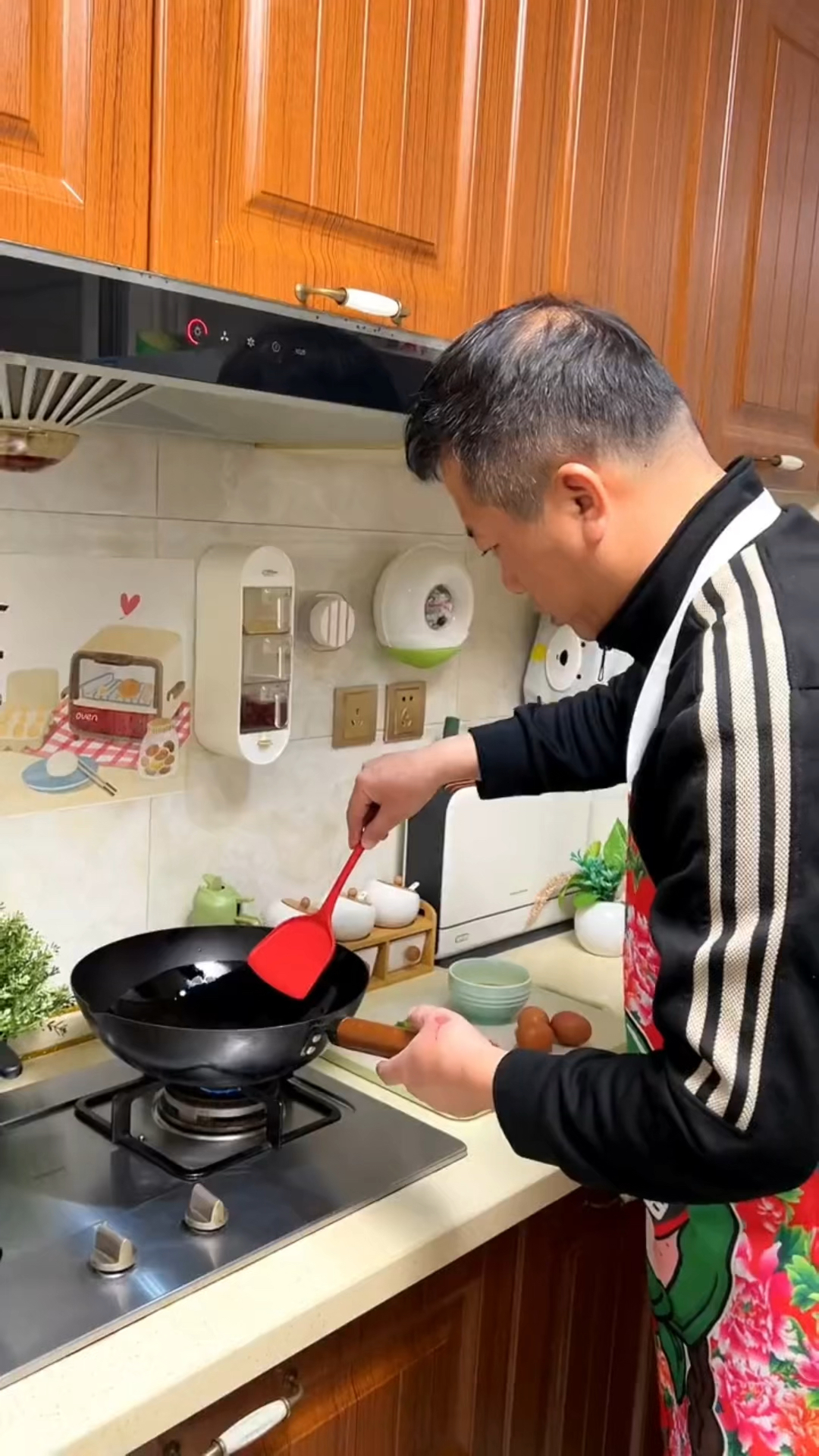 去城里才知道,有钱人家里都用这万向煎蛋器,做早餐太方便了