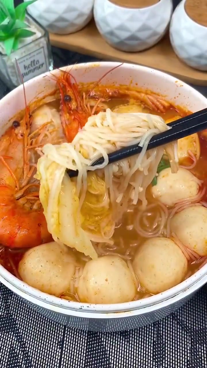 不用去泰国也能吃到好吃的冬阴功汤，酸辣美味，超级棒！