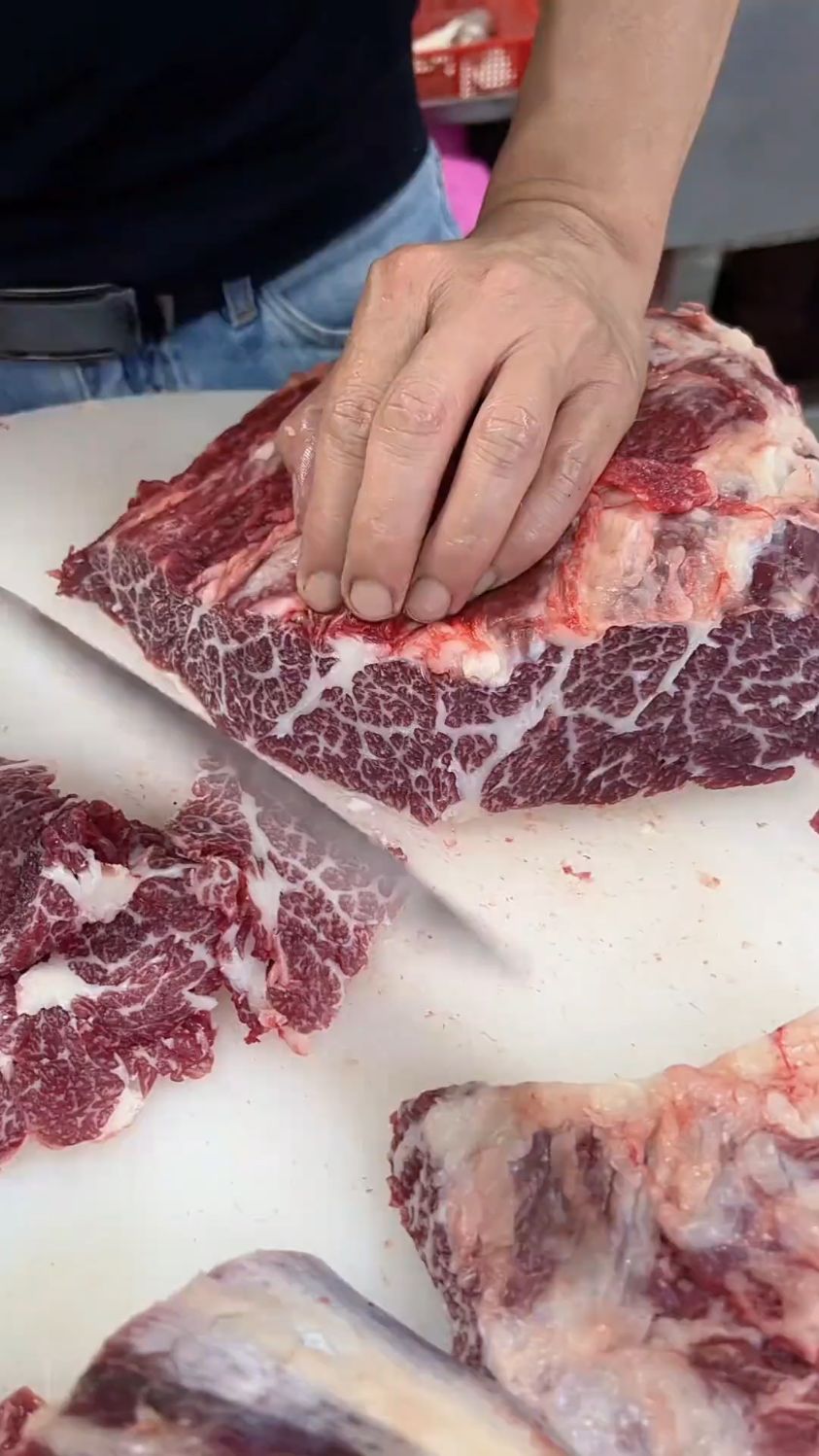 牛肉片这样切，太有技术了