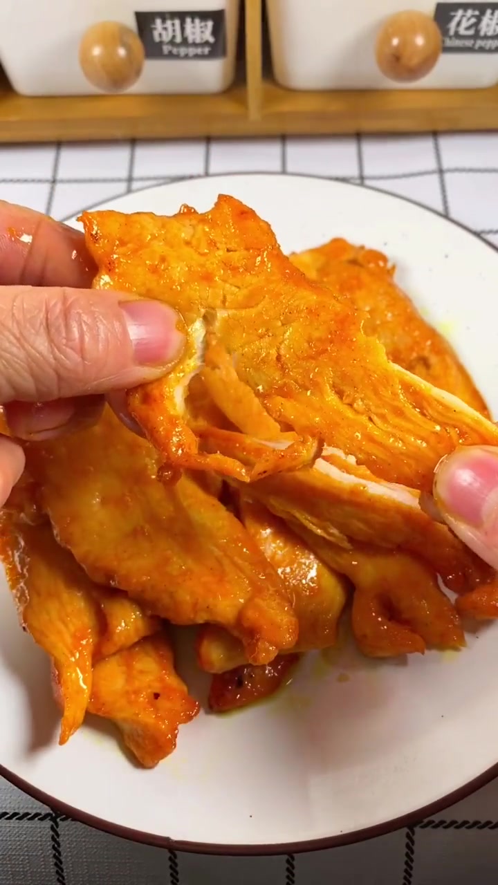 这个鸡柳做法跟煮泡面难度差不多~！