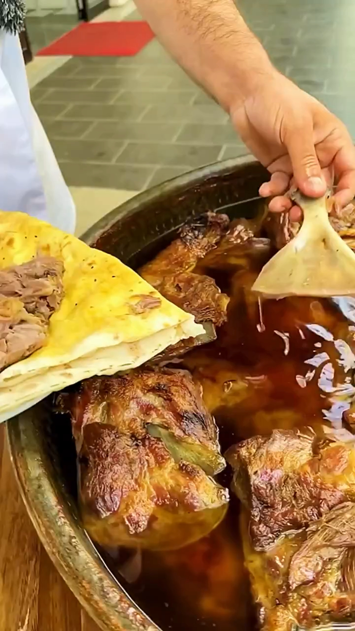 大饼卷肉嘎嘎好吃