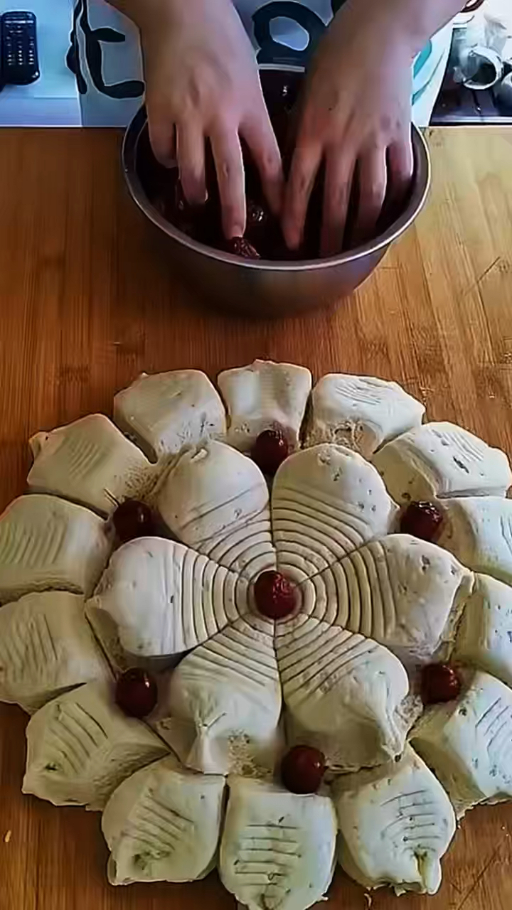 看我老姨快速制作花样面食