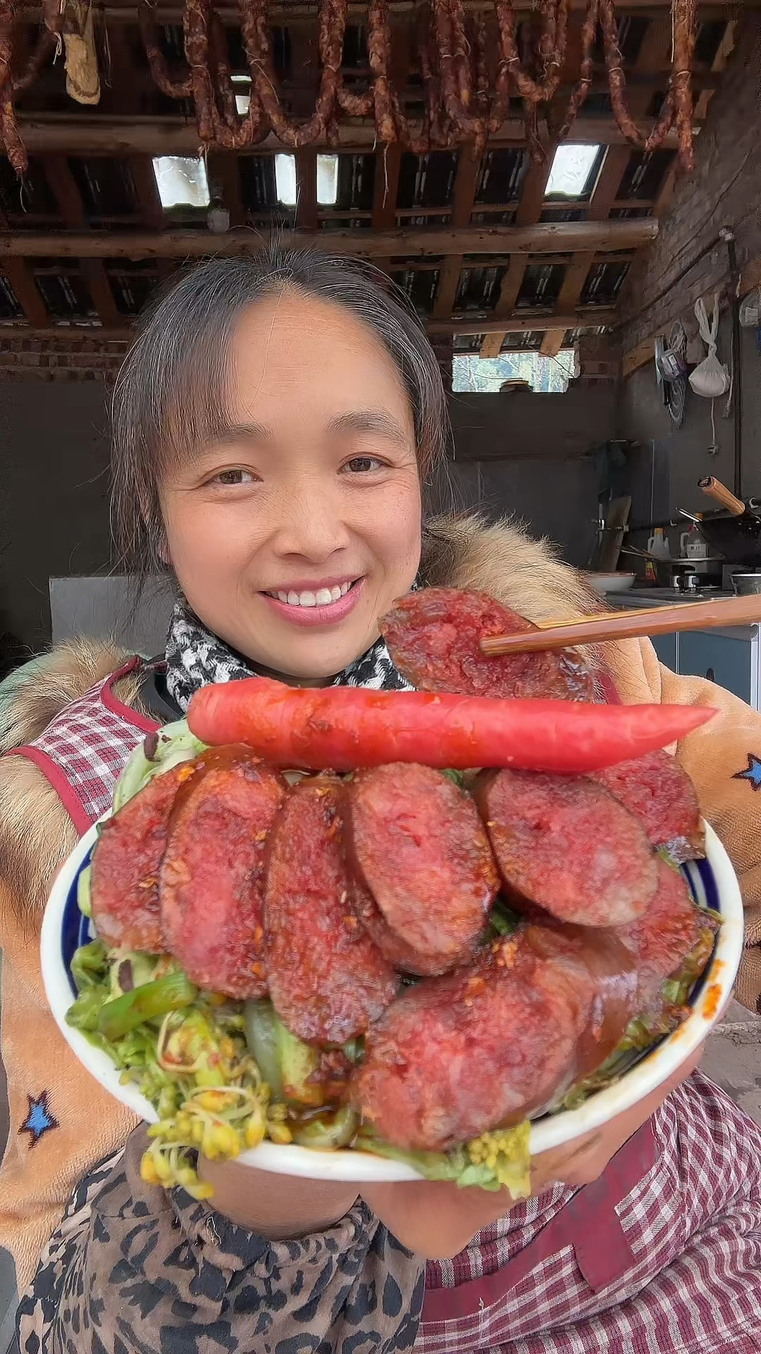 麻辣香肠,炒小白菜,非常下饭