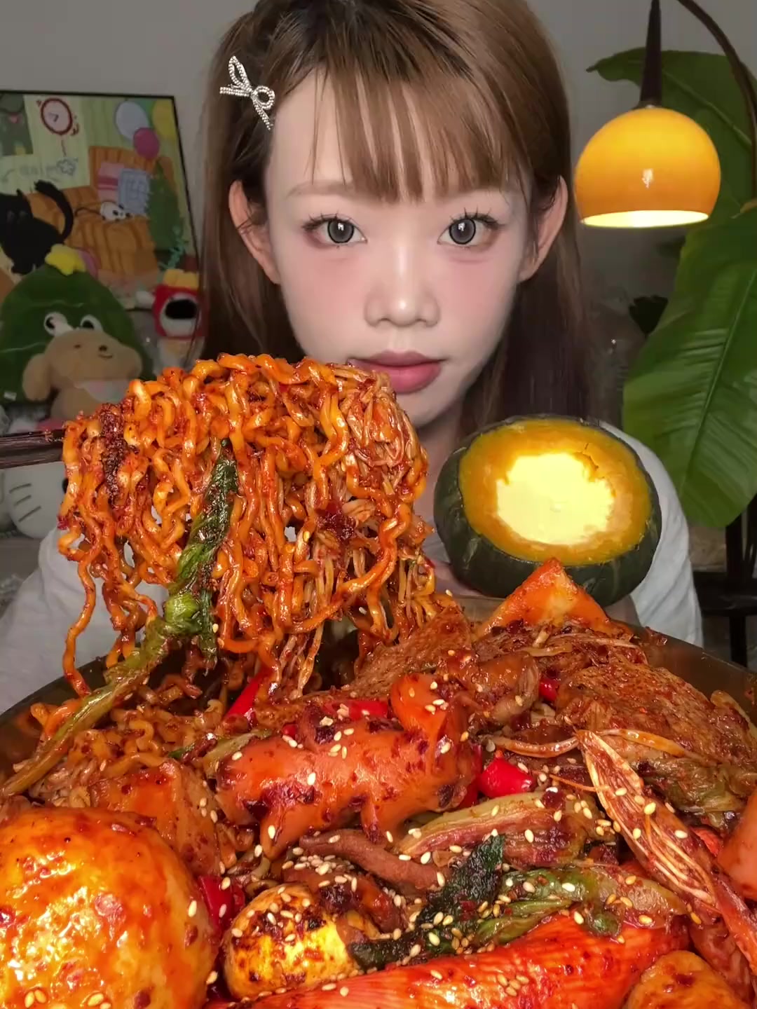 20种食材5斤重,姐做的麻辣香锅太诱人,香到邻居都来敲门!