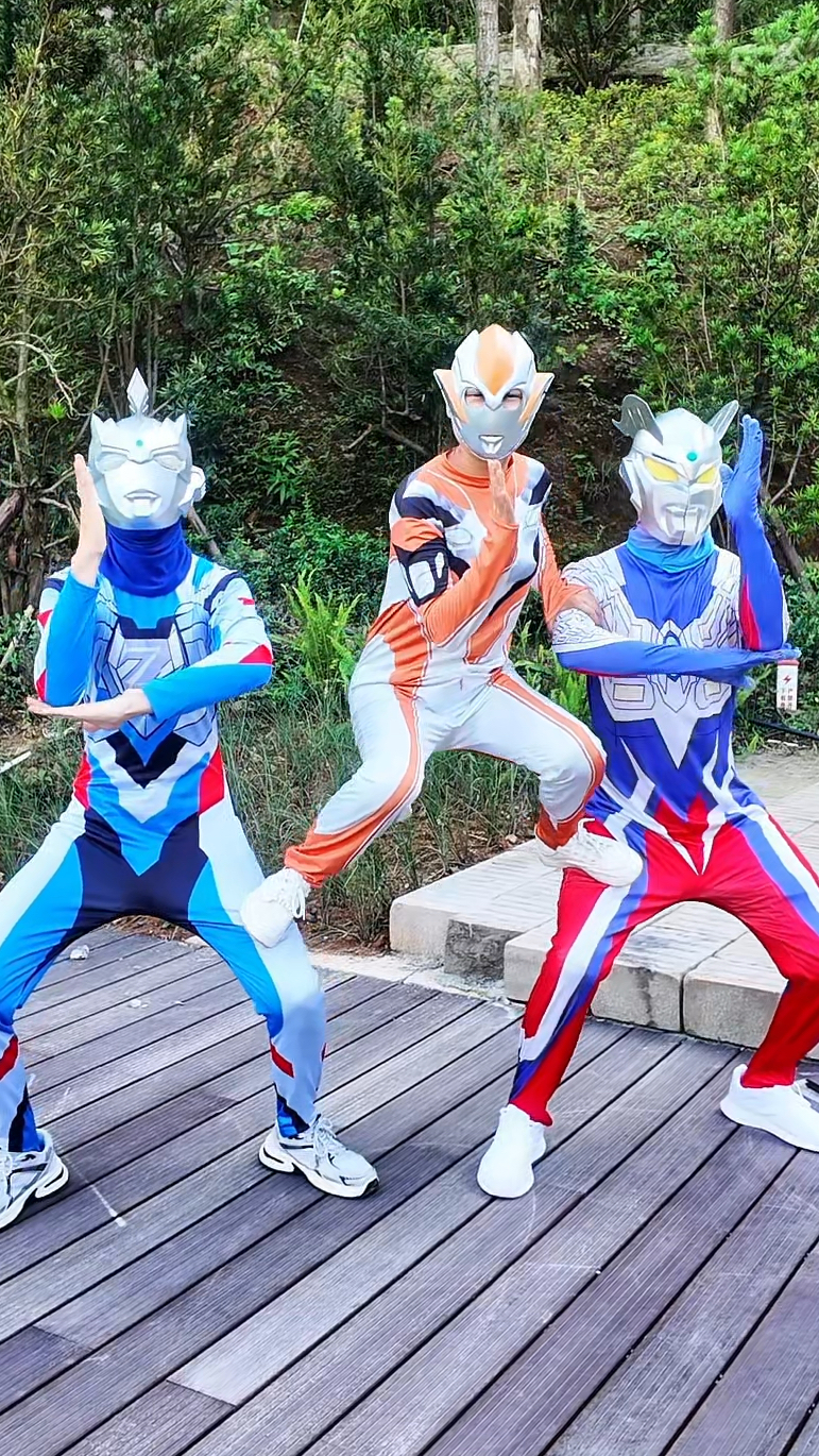 奥特曼打怪兽能不能回来