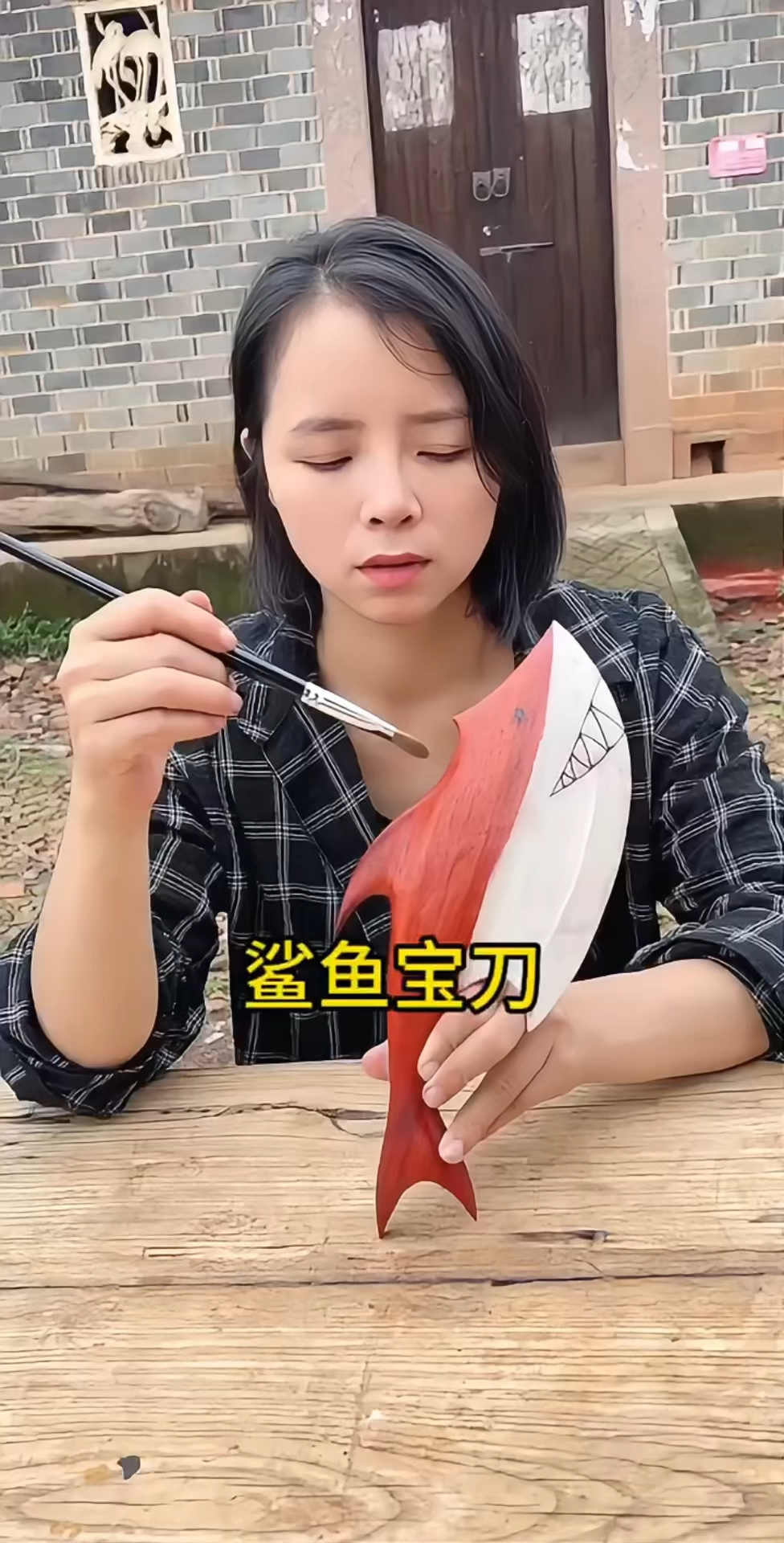 手工雕刻的鲨鱼菜刀