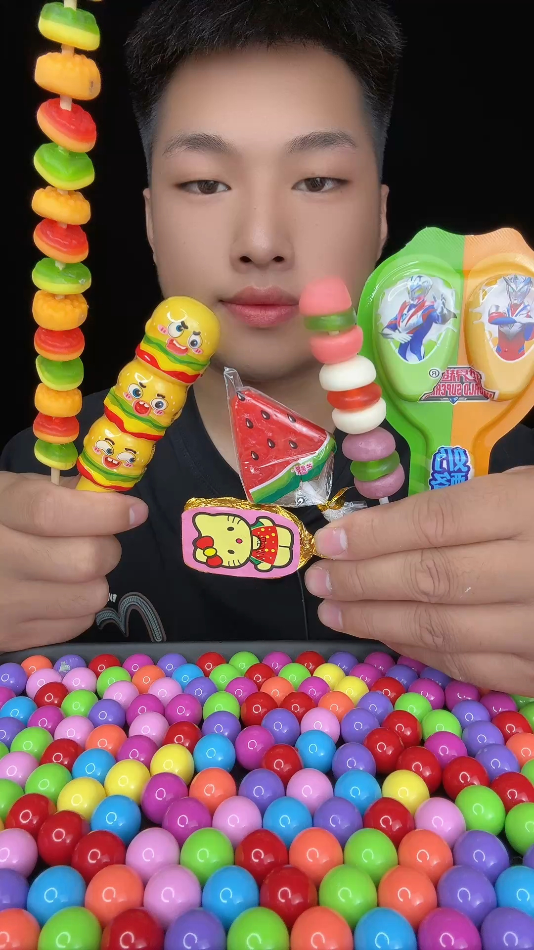 三层汉堡包不一样表情包