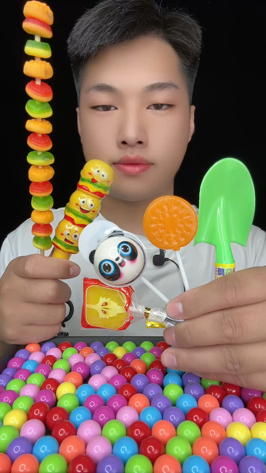 三不一样的表情包汉堡包糖果