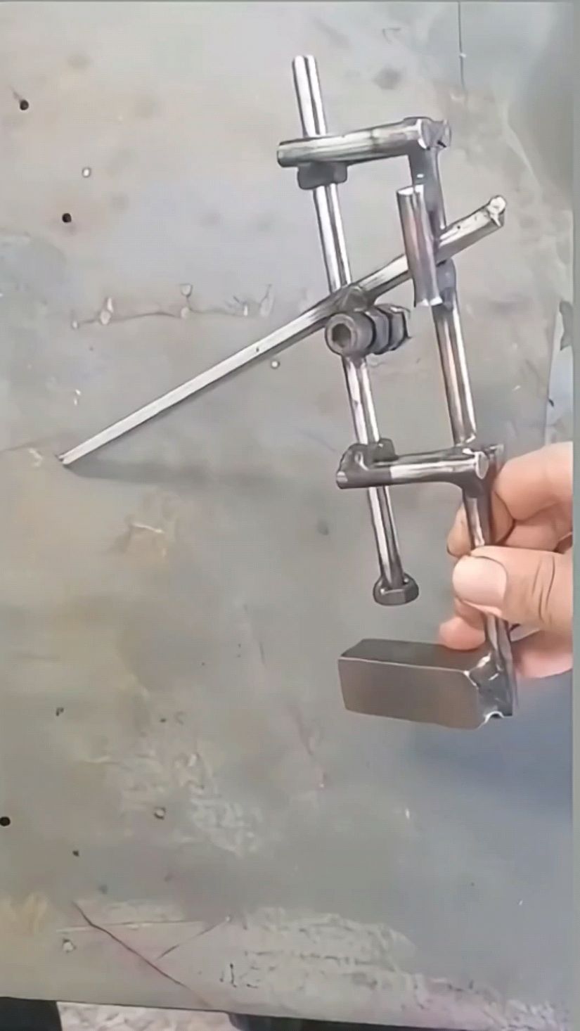 自制压核桃神器,小巧方便