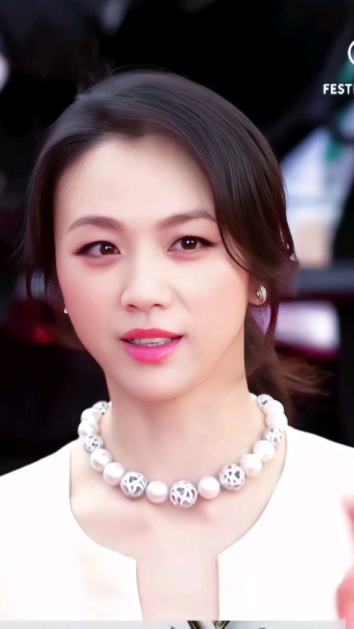 很有气质很有范儿的汤唯!