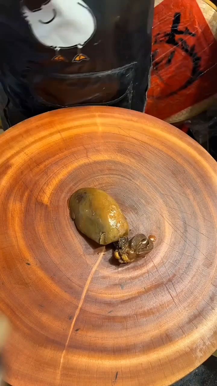 味道鲜美的卤鹅肝