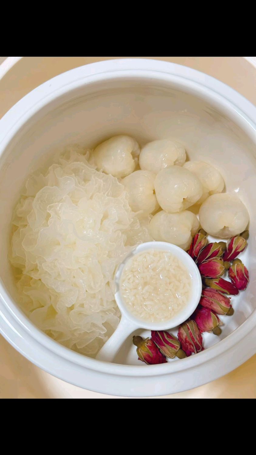 荔枝醪糟银耳羹，体寒女孩的夏至养生甜汤！