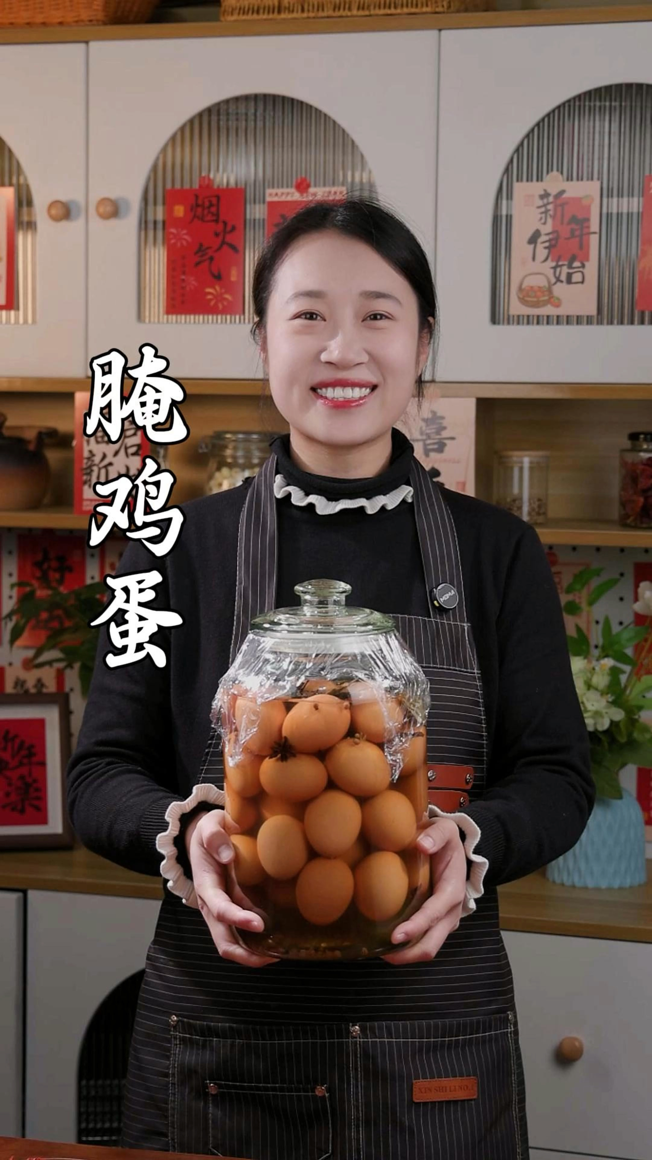 又到了腌蛋的季节,今天给大家分享怎么腌出起沙流油,咸淡均匀