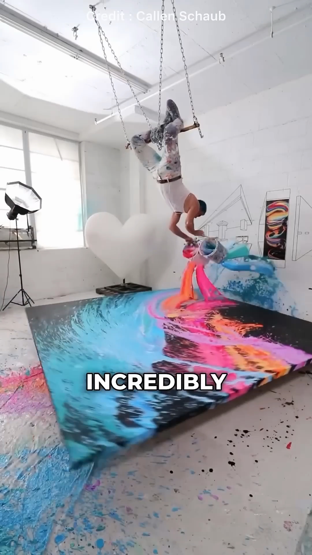 这位画家的风格堪称一绝