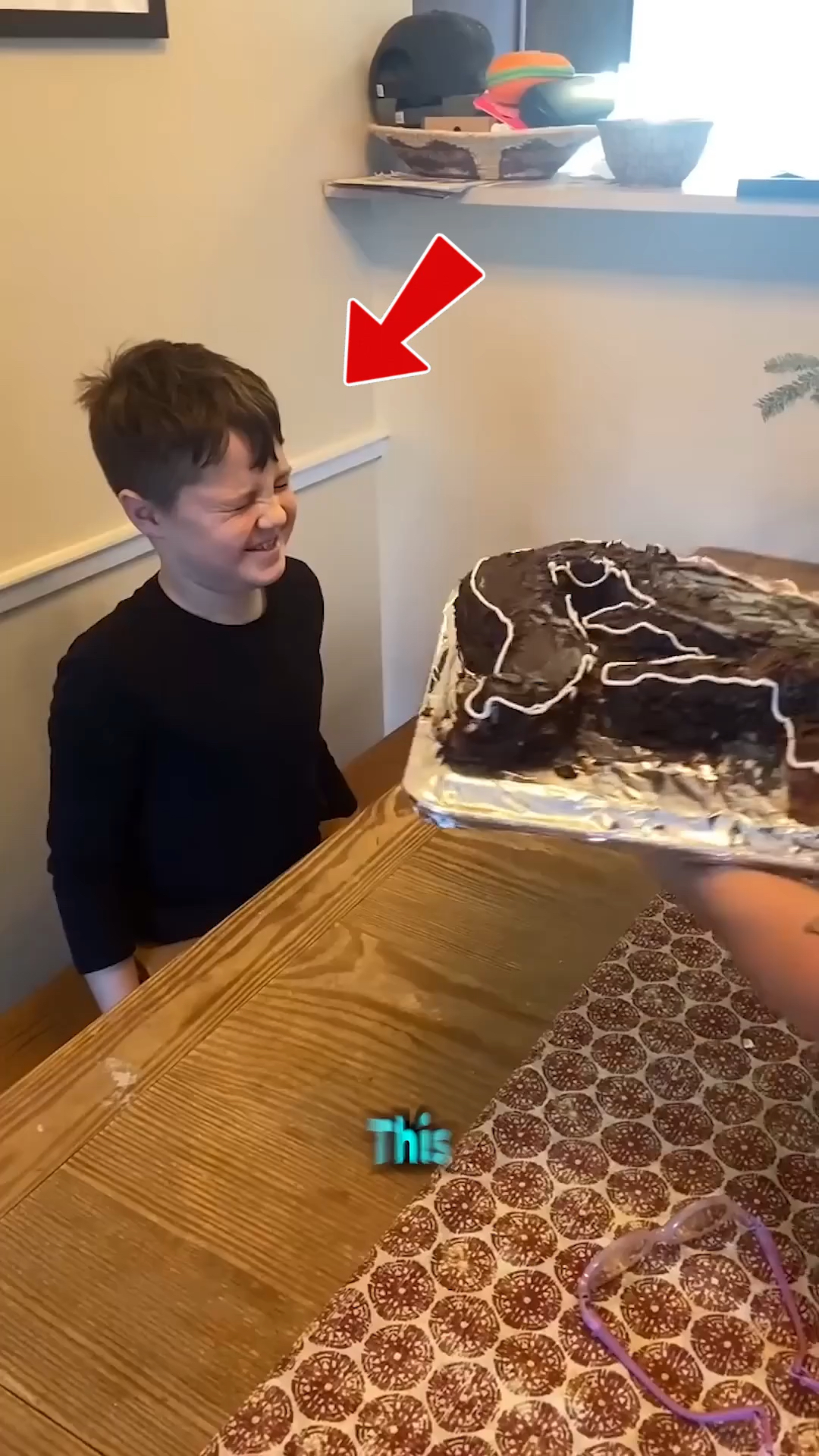 小男孩睁开眼直接懵圈了