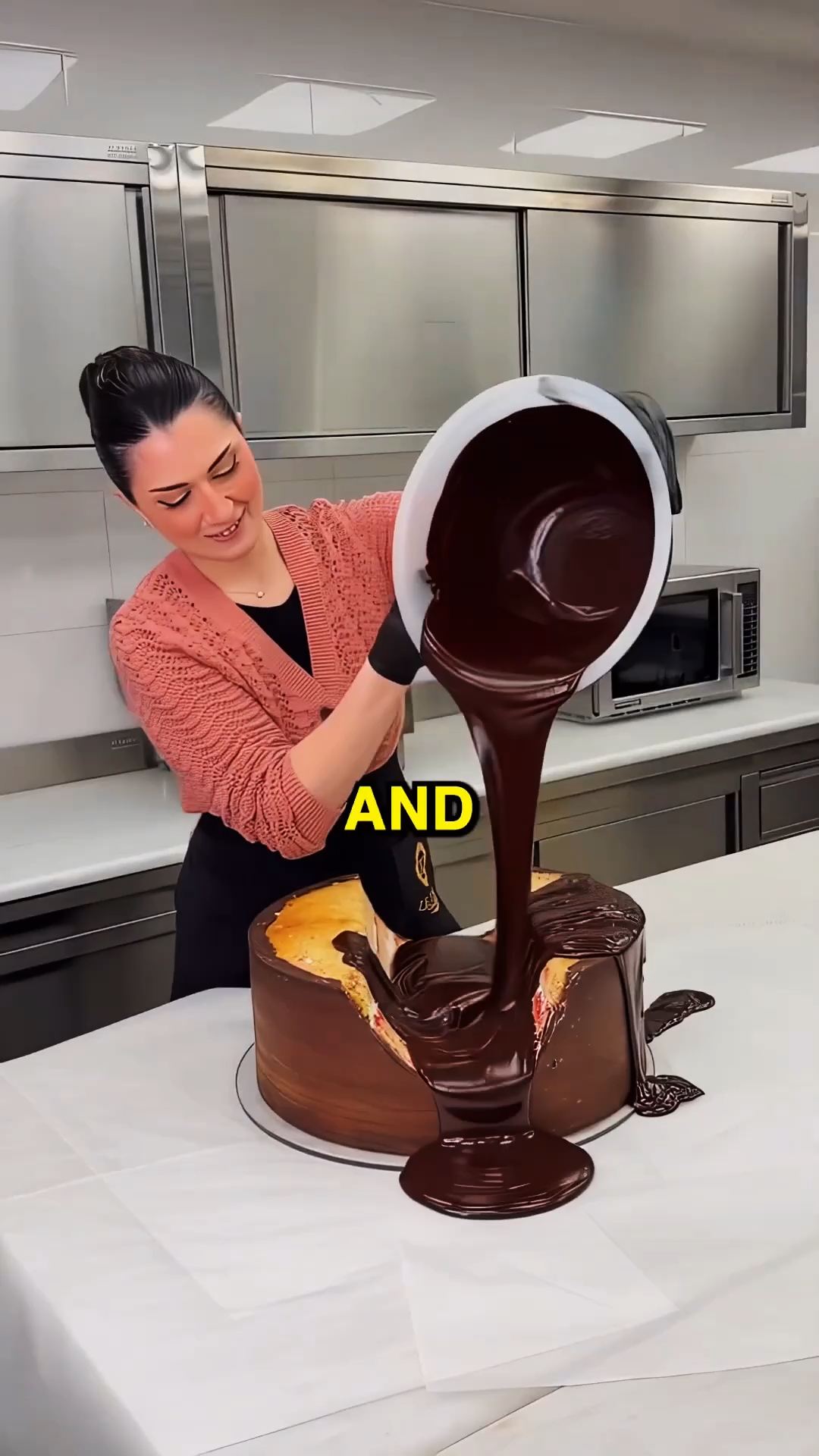 这蛋糕简直就是艺术品