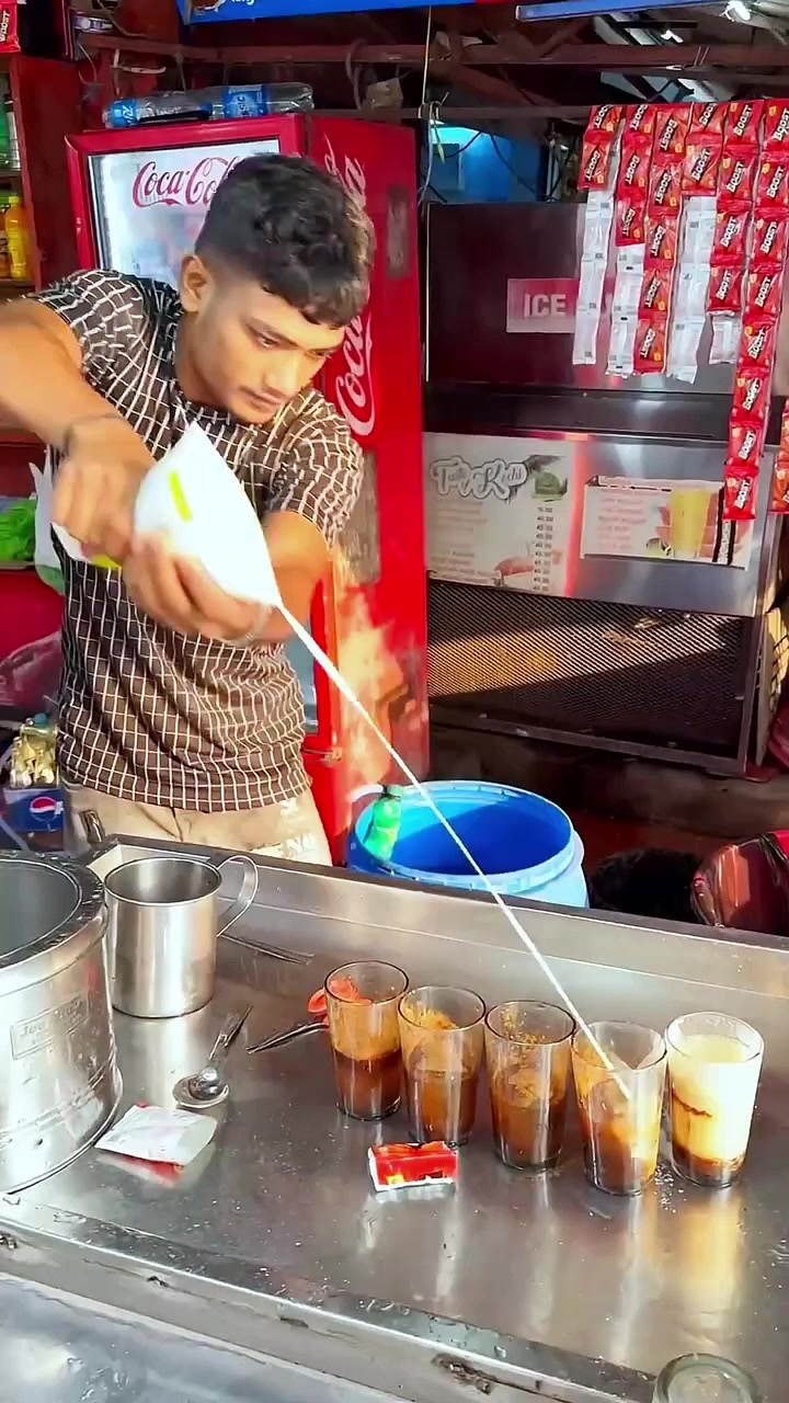 你知道印度的奶茶是如何制作的吗？这种奶茶你肯定没喝过，厉害了