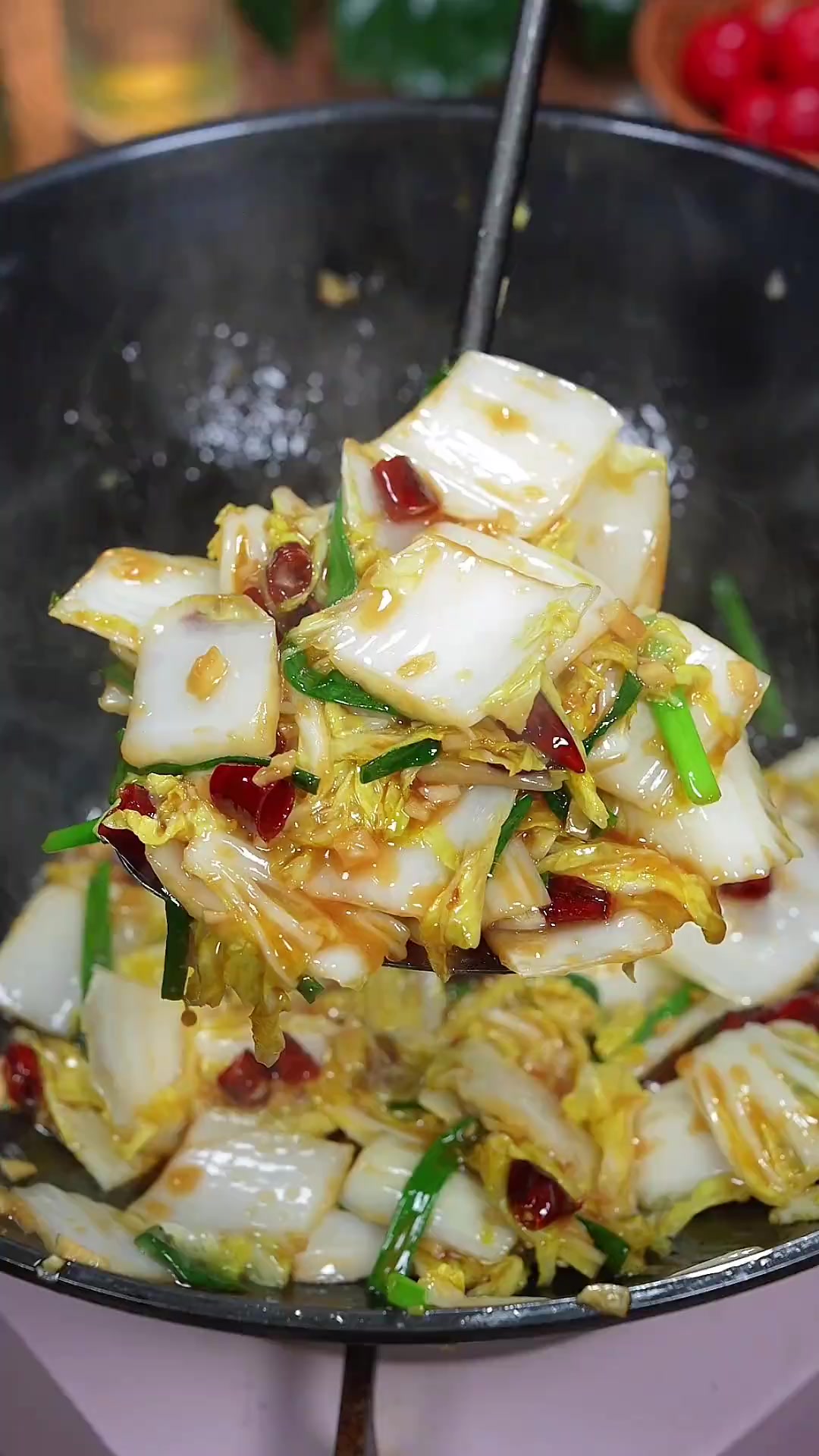 酸辣白菜 以后要是想吃酸辣白菜,你就像我这样做,酸辣爽口,做