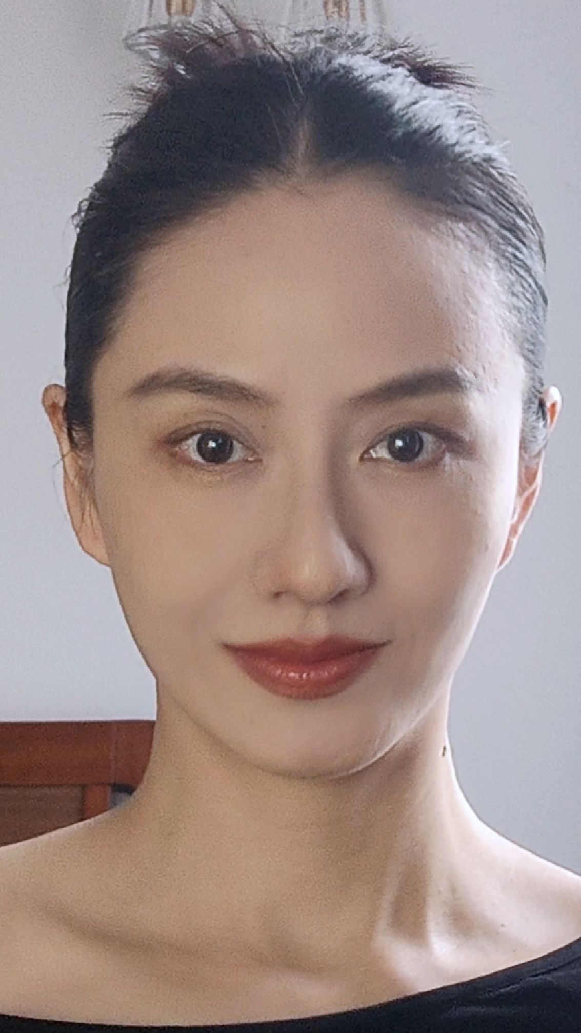 剪短发失败！幸好姐会盘发，短发盘发教程