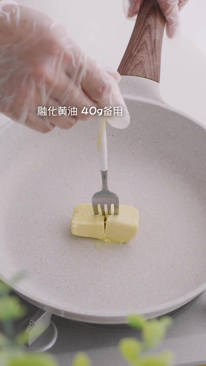 炎炎夏日，在家用奥利奥做个慕斯蛋糕吧~  