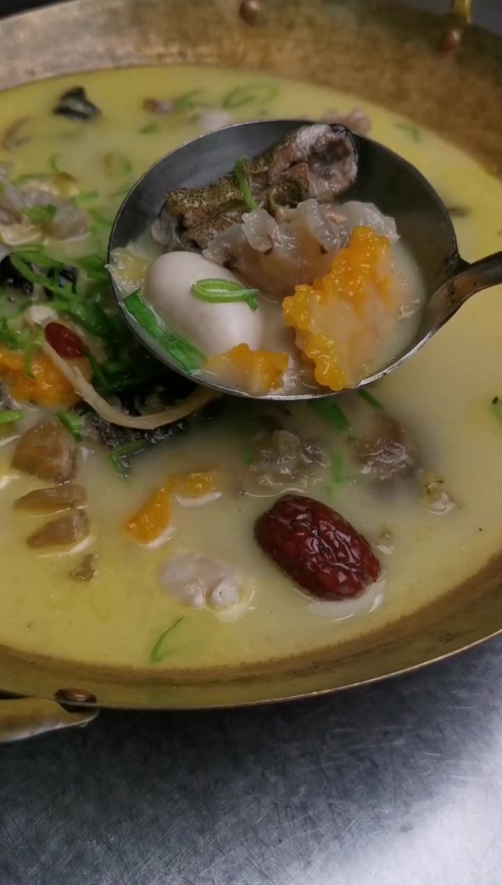 秋冬季一道非常棒的养生菜,但现在纠结菜名,希望朋友各杼己见,取个菜名吧!