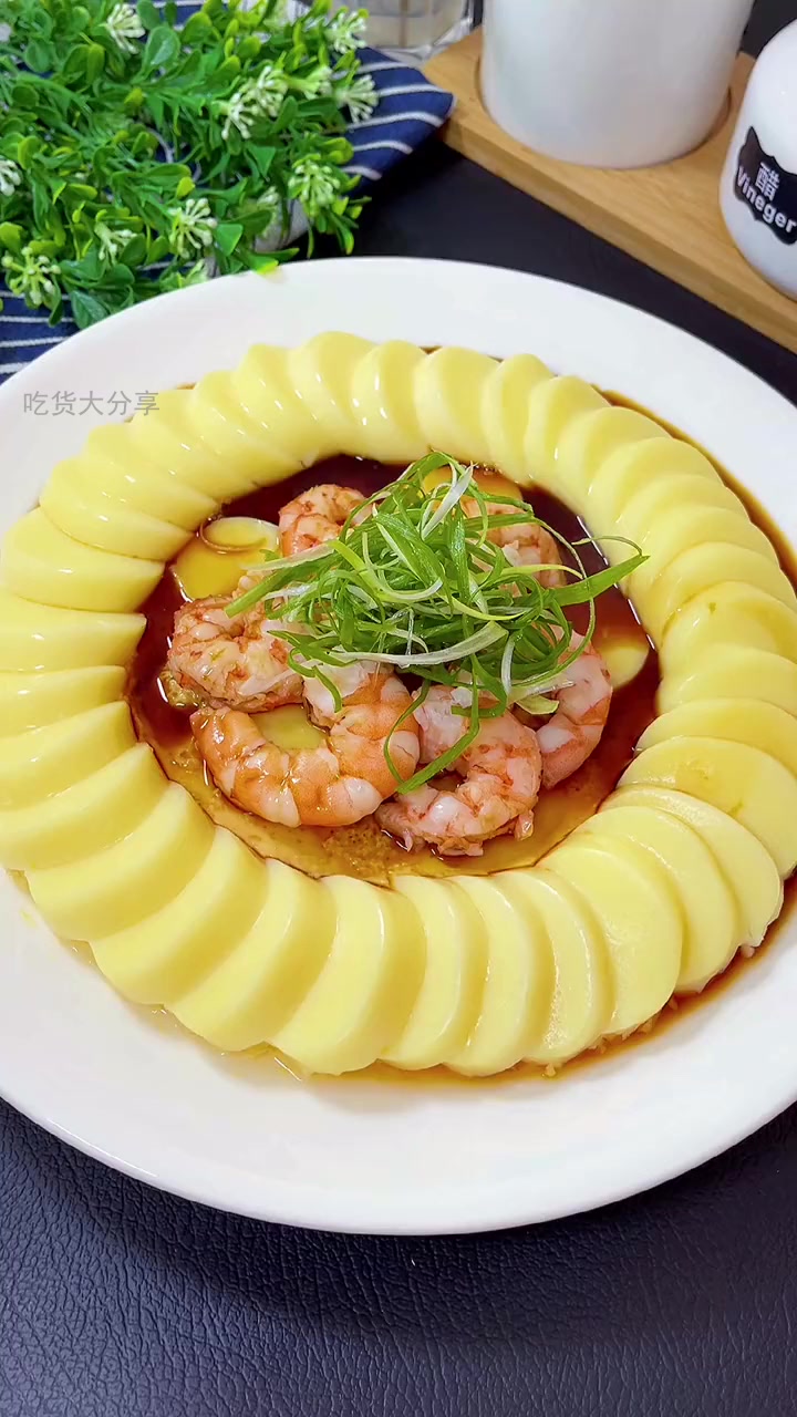 客人赞不绝口的玉子豆腐蒸虾仁!