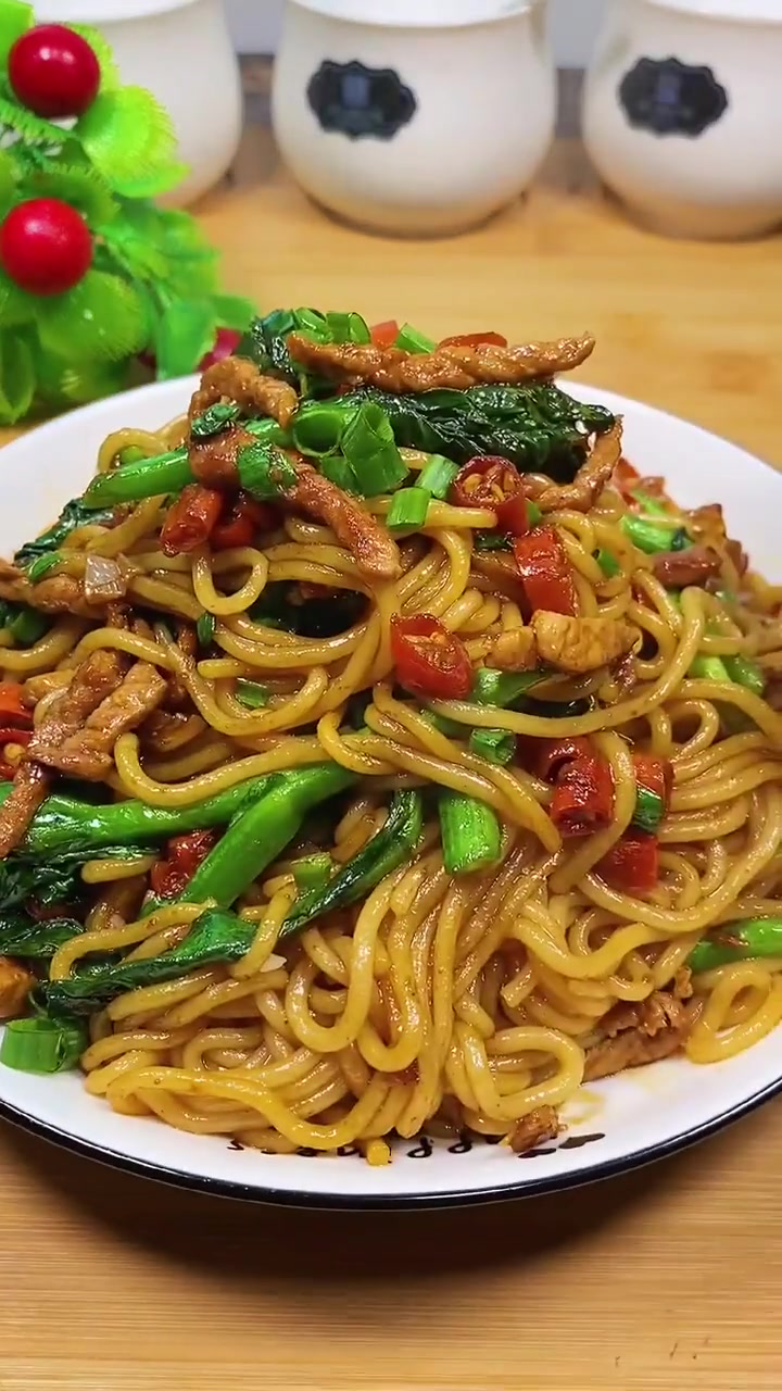 江西特色炒粉有多少人想吃，今天这个做法在家你也试试！