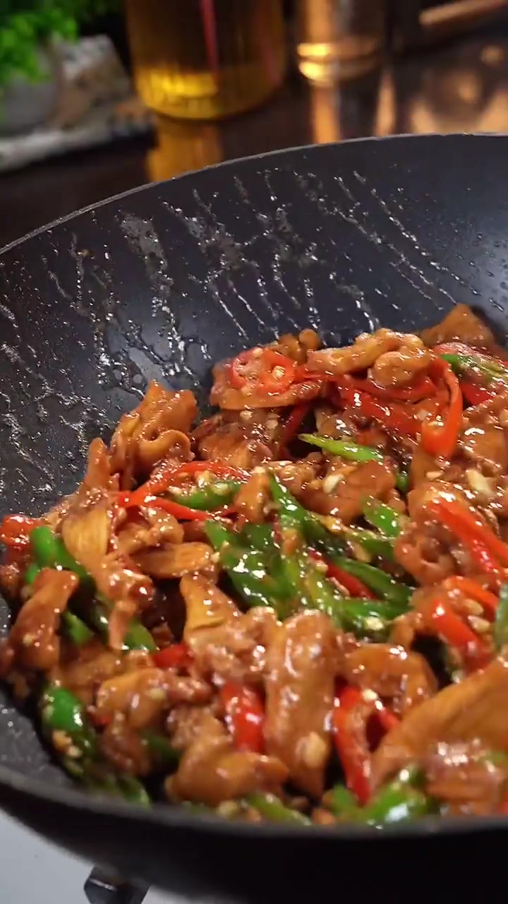 鸡胸肉这样做天天吃都吃不腻,鲜香滑嫩,越吃越好吃!